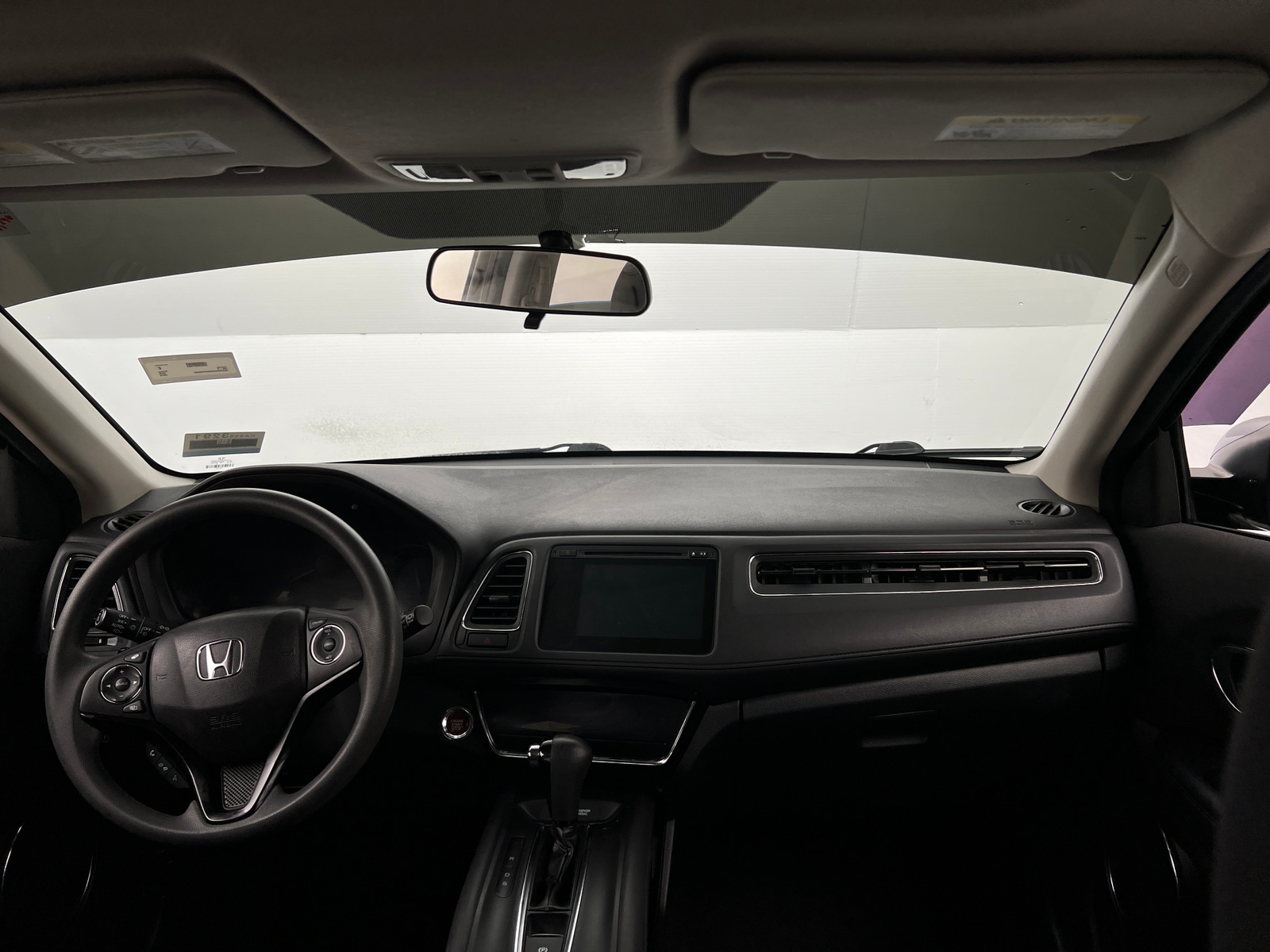 Thumbnail: 2016 Honda HR-V - 3