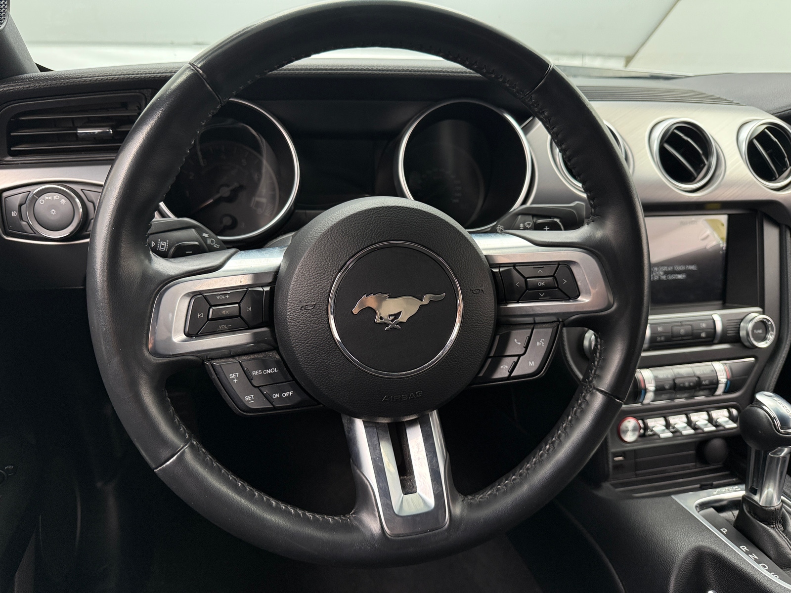 Thumbnail: 2022 Ford Mustang - 4