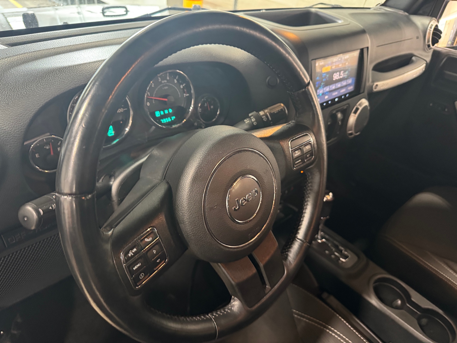 Thumbnail: 2016 Jeep Wrangler - 3
