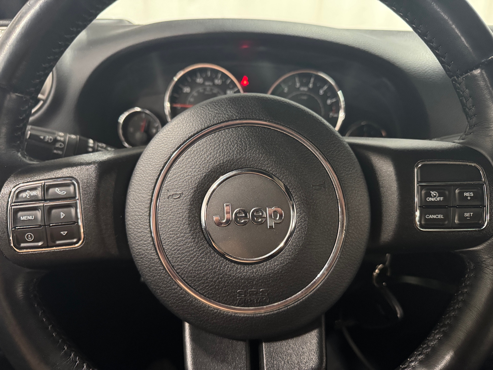 Thumbnail: 2016 Jeep Wrangler - 5