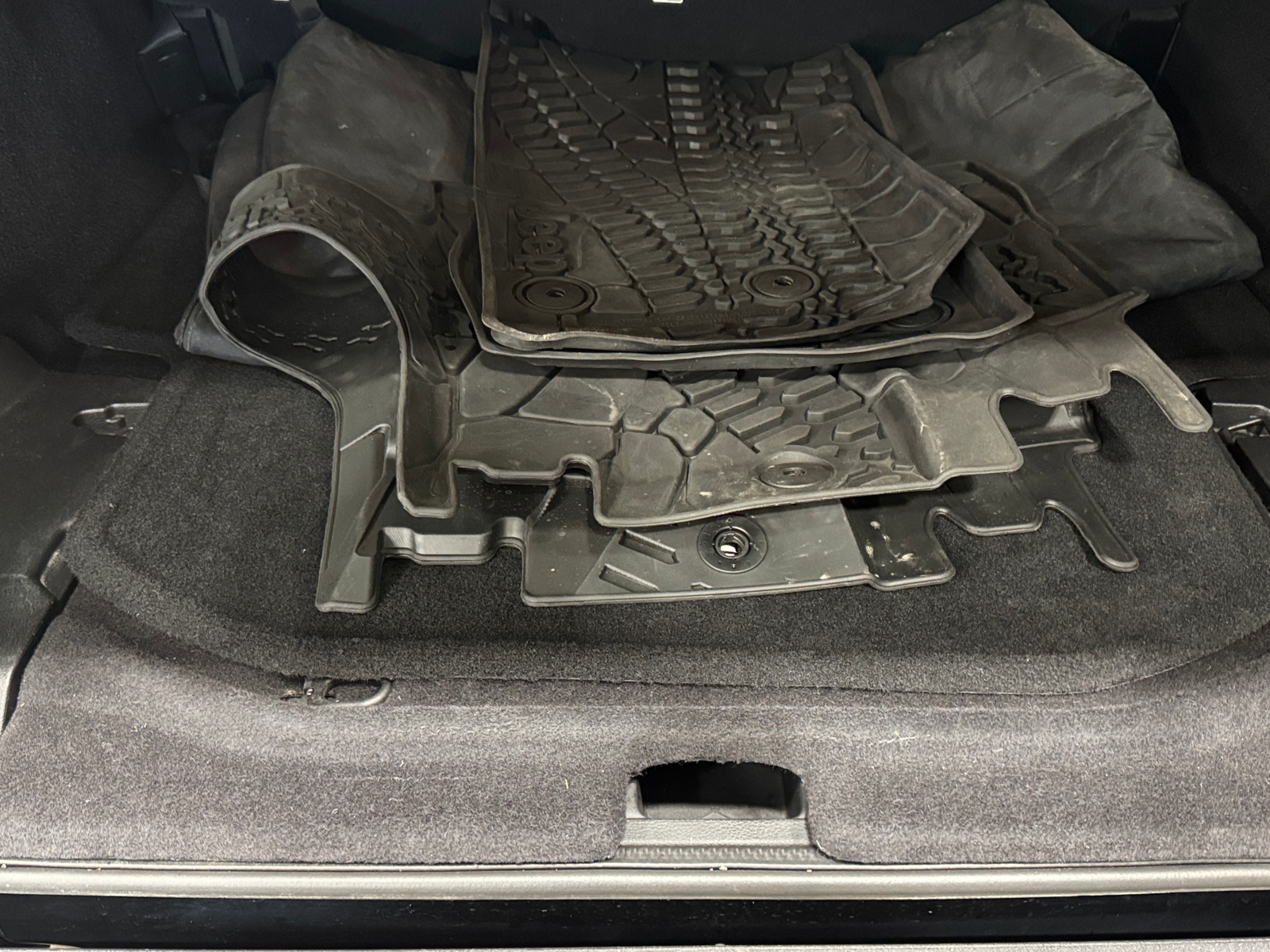 Thumbnail: 2016 Jeep Wrangler - 7