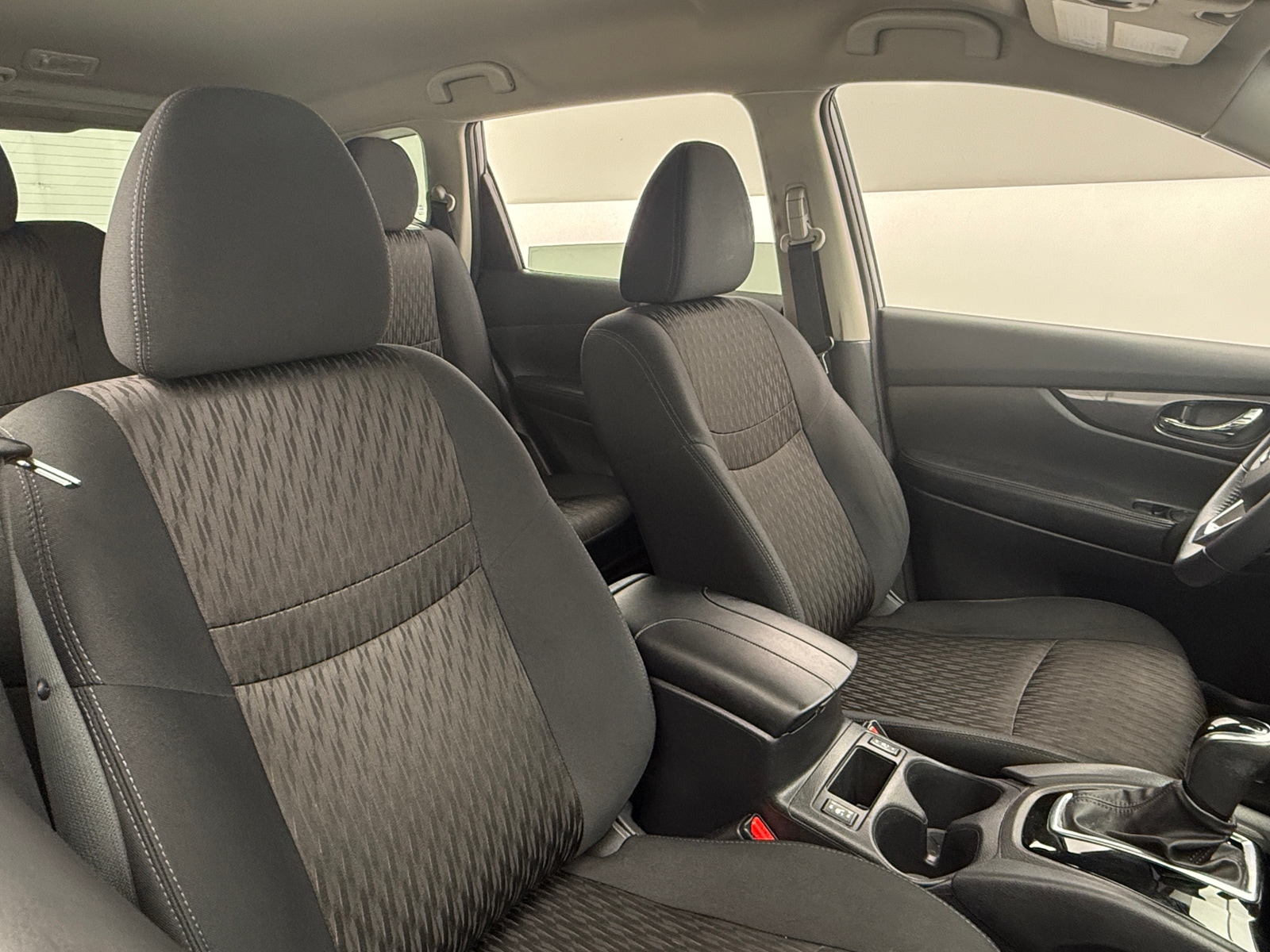 Thumbnail: 2019 Nissan Rogue - 2