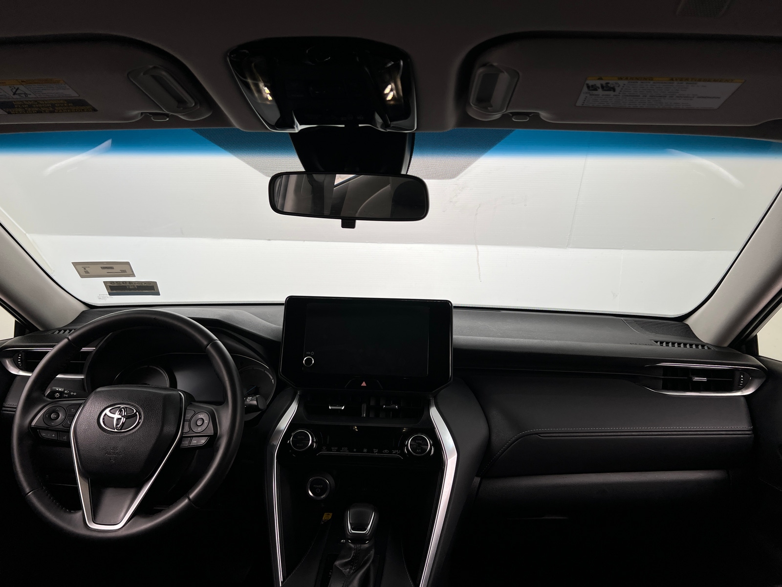 Thumbnail: 2023 Toyota Venza - 3
