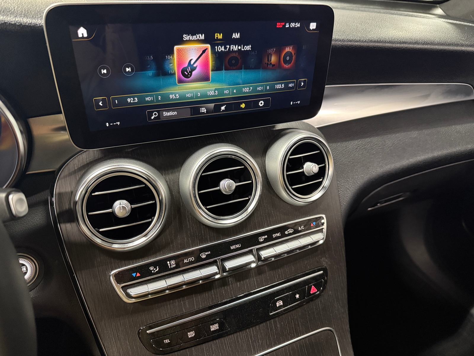 Thumbnail: 2022 Mercedes-Benz GLC - 3