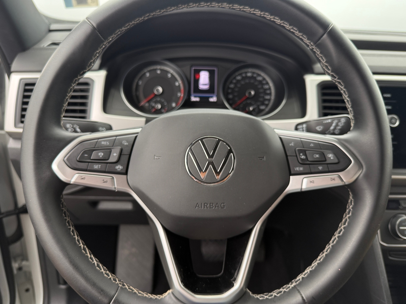 Thumbnail: 2021 Volkswagen Atlas - 4