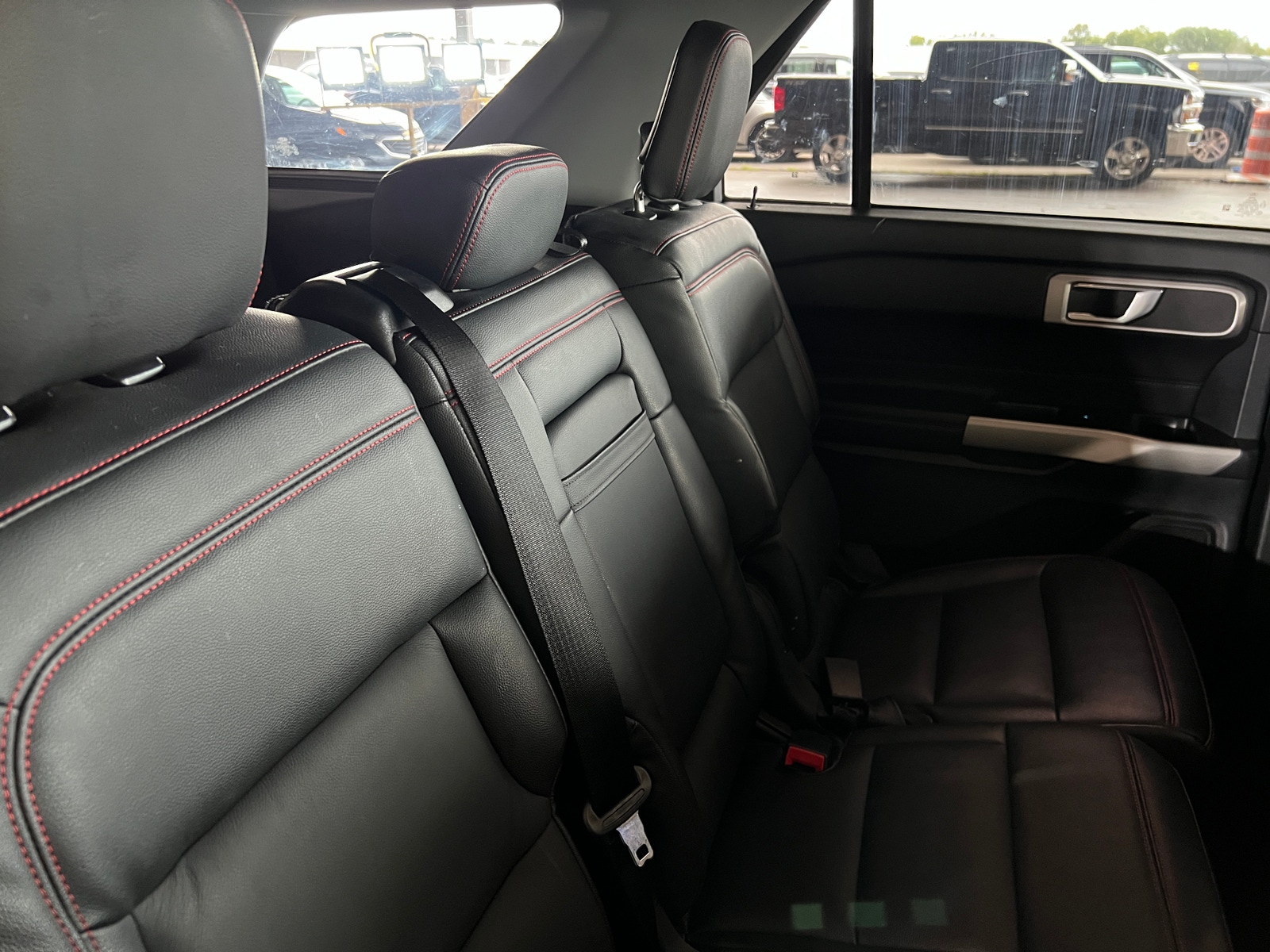 Thumbnail: 2021 Ford Explorer - 6