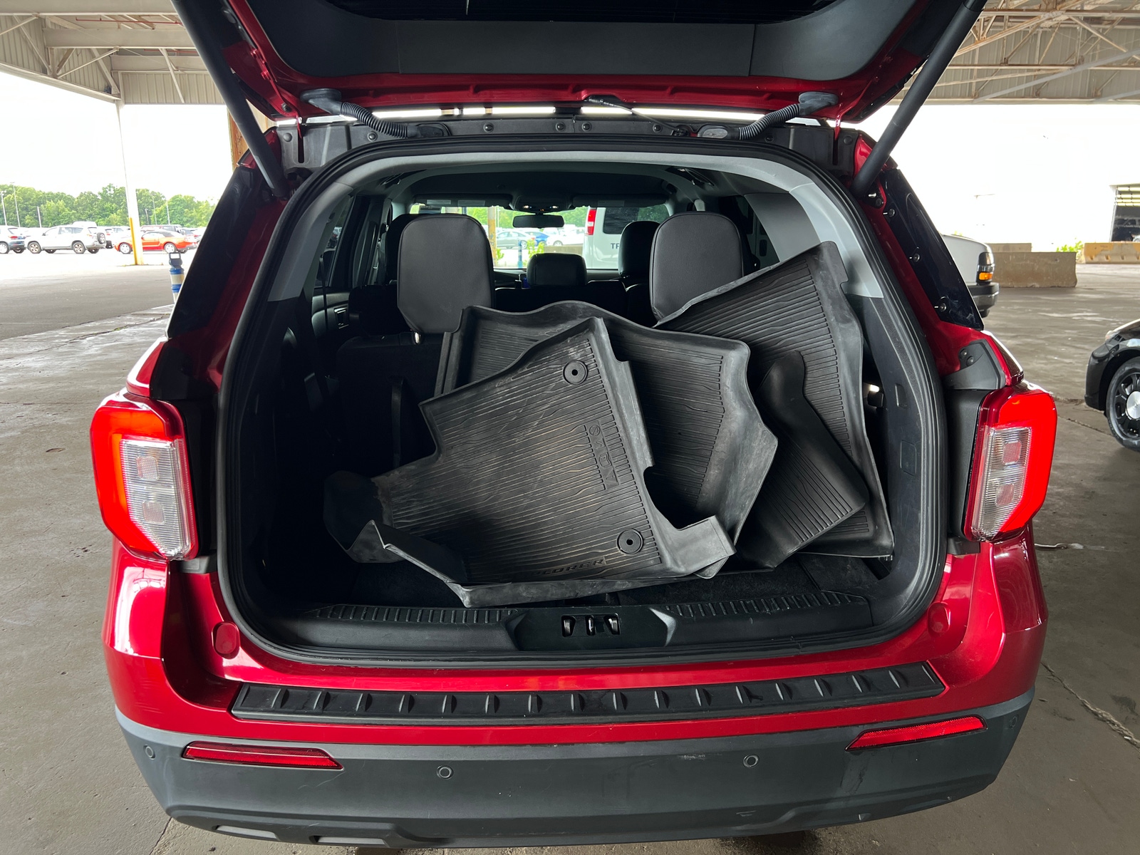 Thumbnail: 2021 Ford Explorer - 7