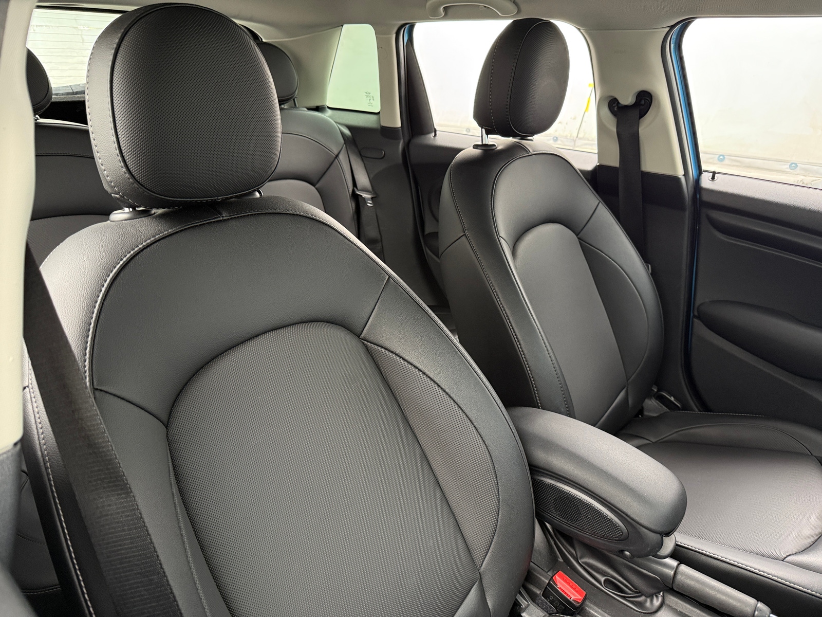 Thumbnail: 2018 MINI Cooper Hardtop - 2