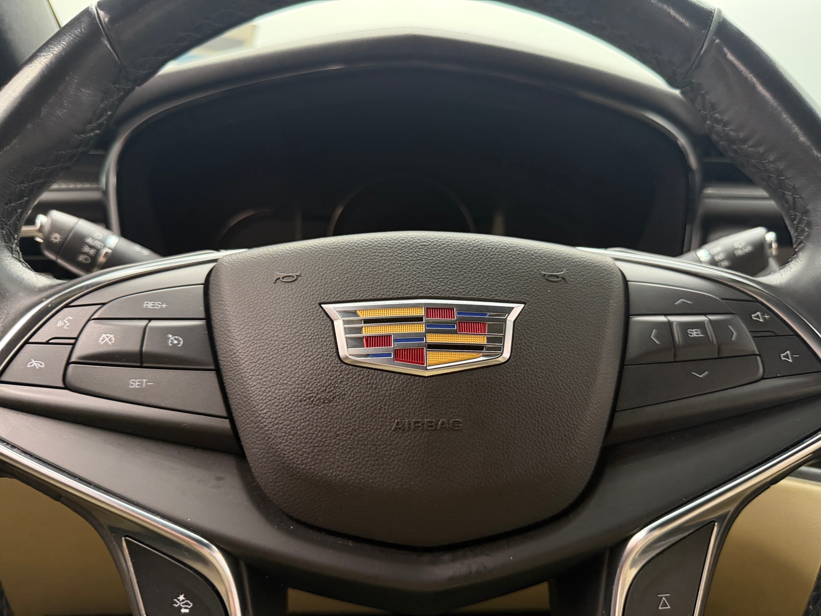 Thumbnail: 2018 Cadillac XT5 - 4
