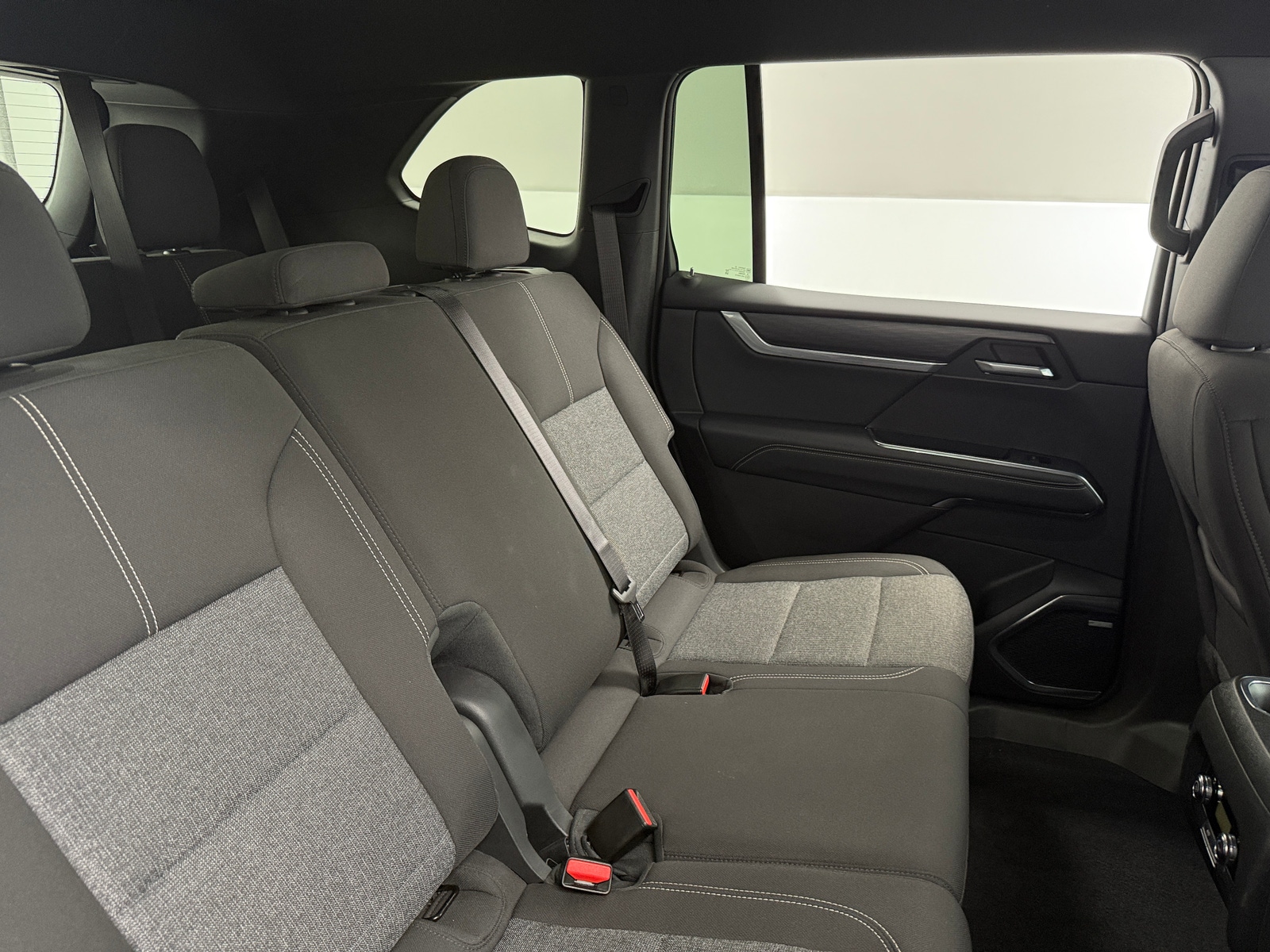 Thumbnail: 2025 GMC Acadia - 6