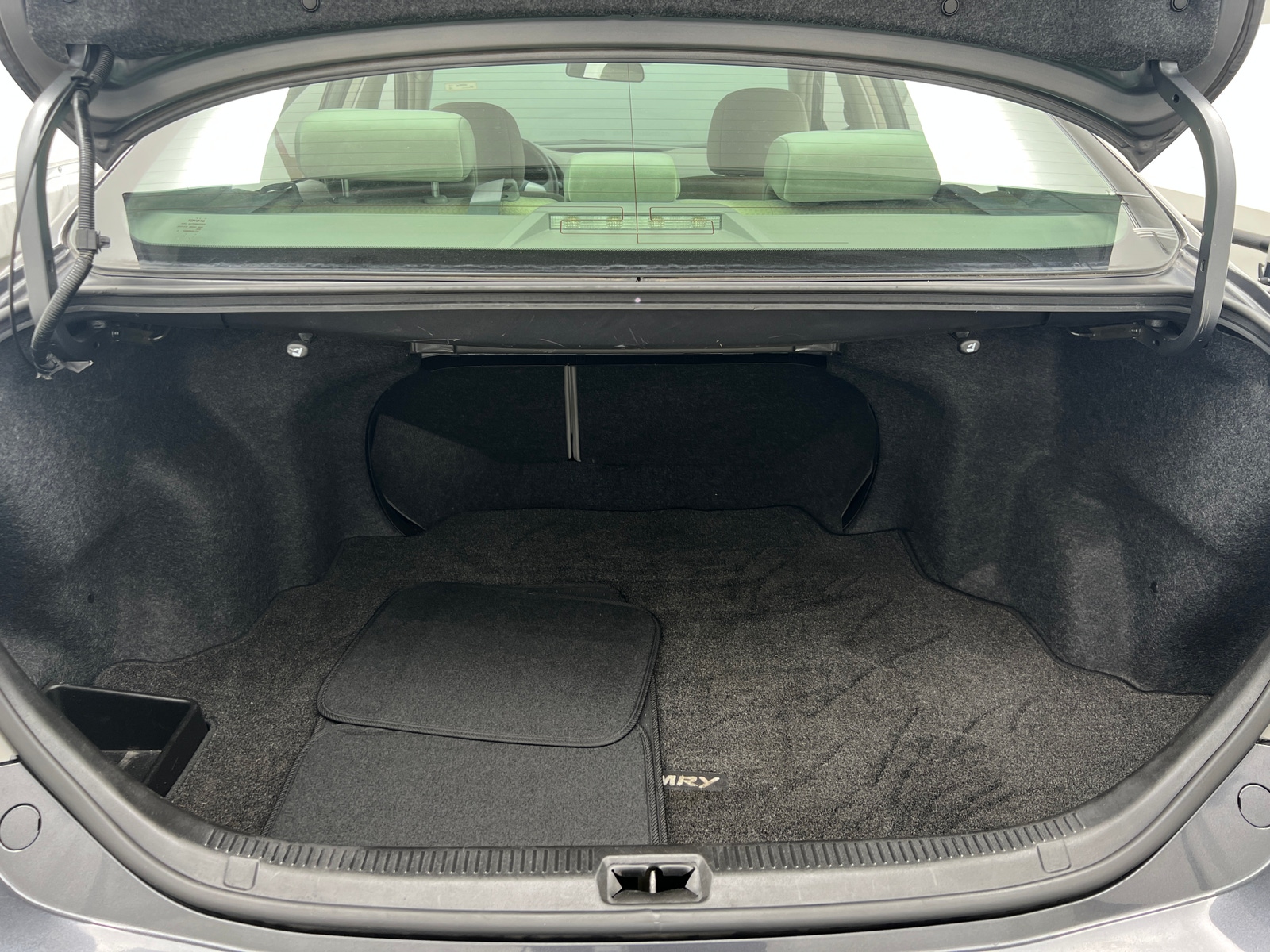 Thumbnail: 2011 Toyota Camry - 7
