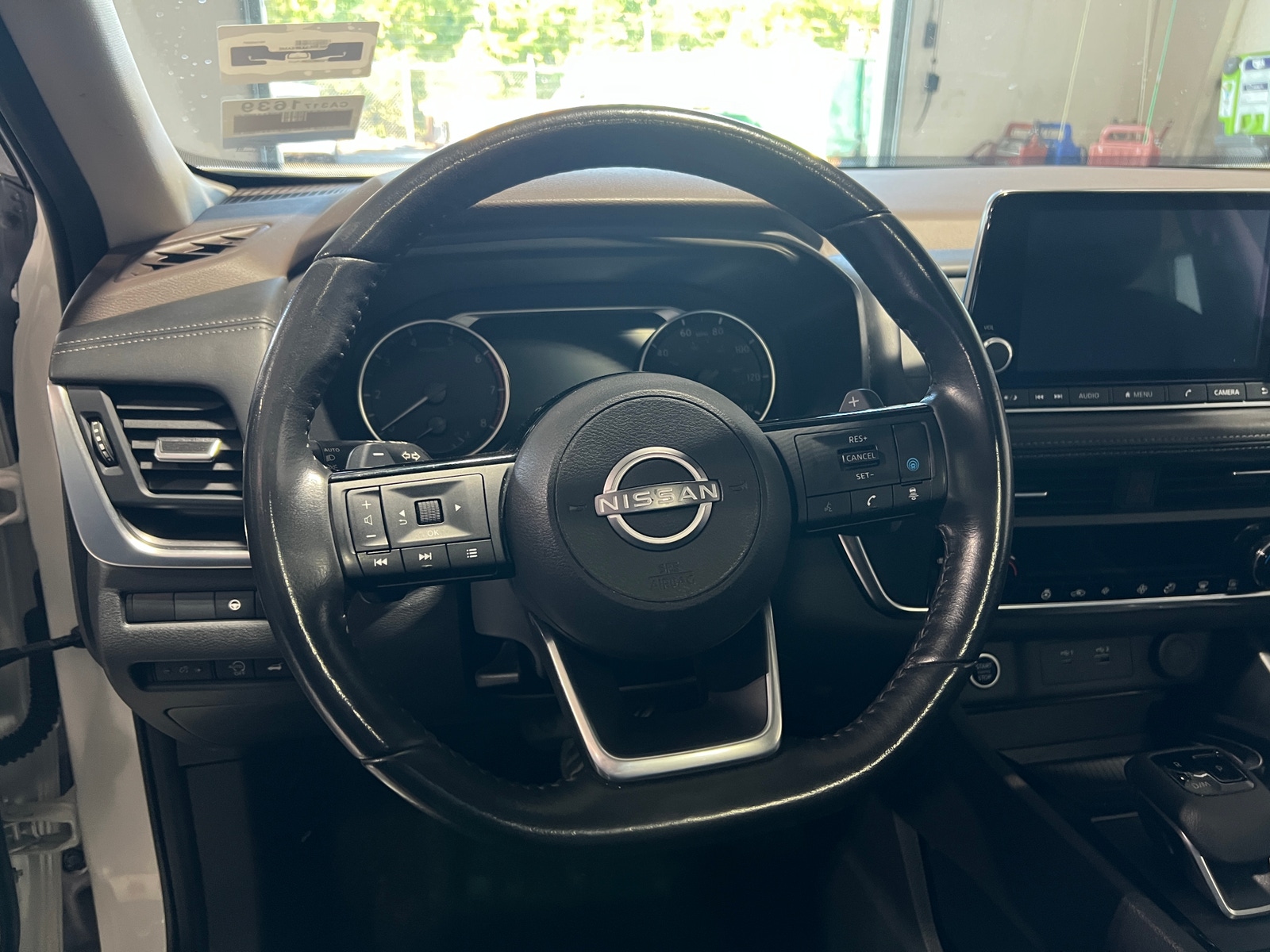 Thumbnail: 2023 Nissan Rogue - 5