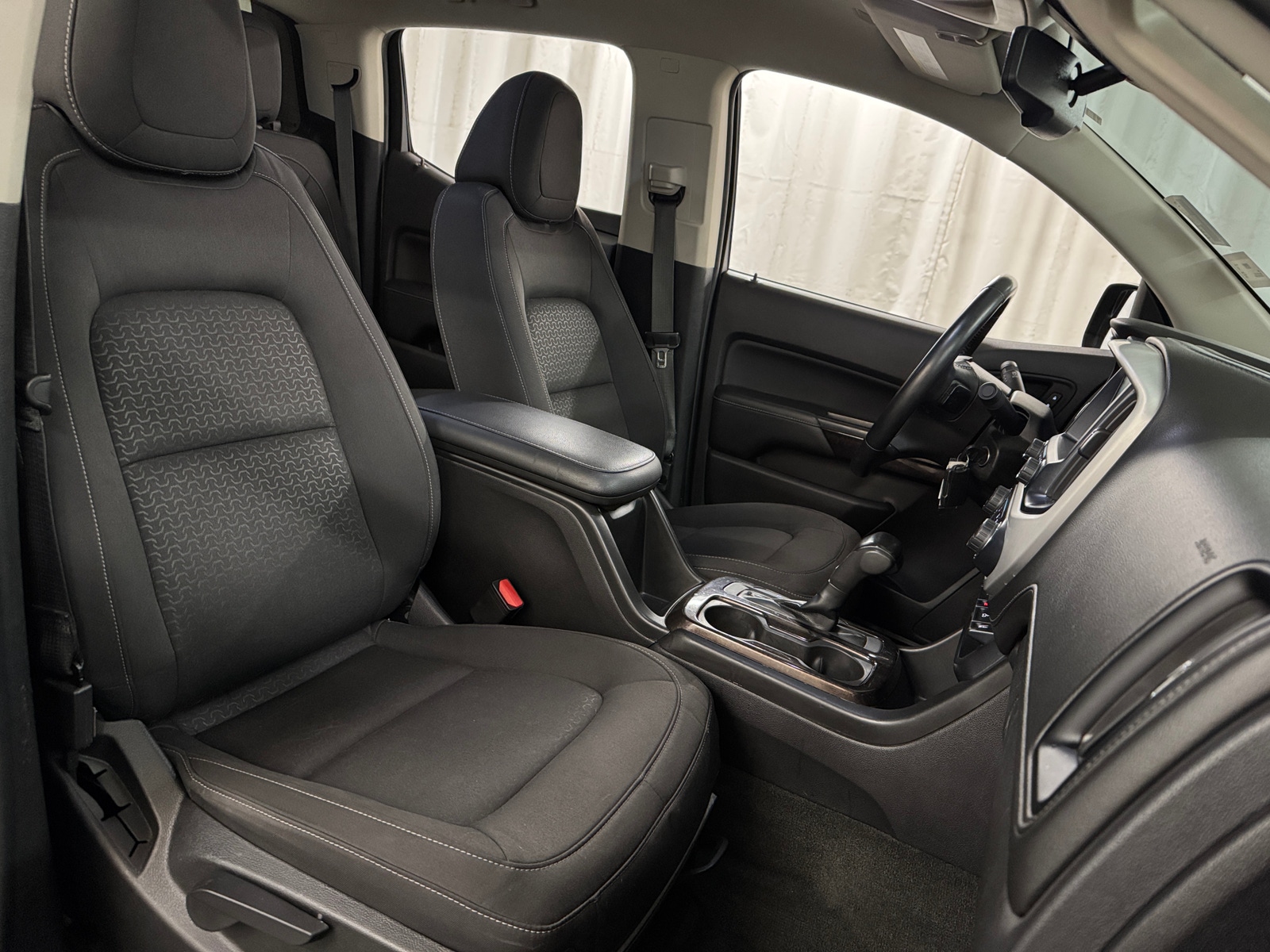 Thumbnail: 2018 GMC Canyon - 2