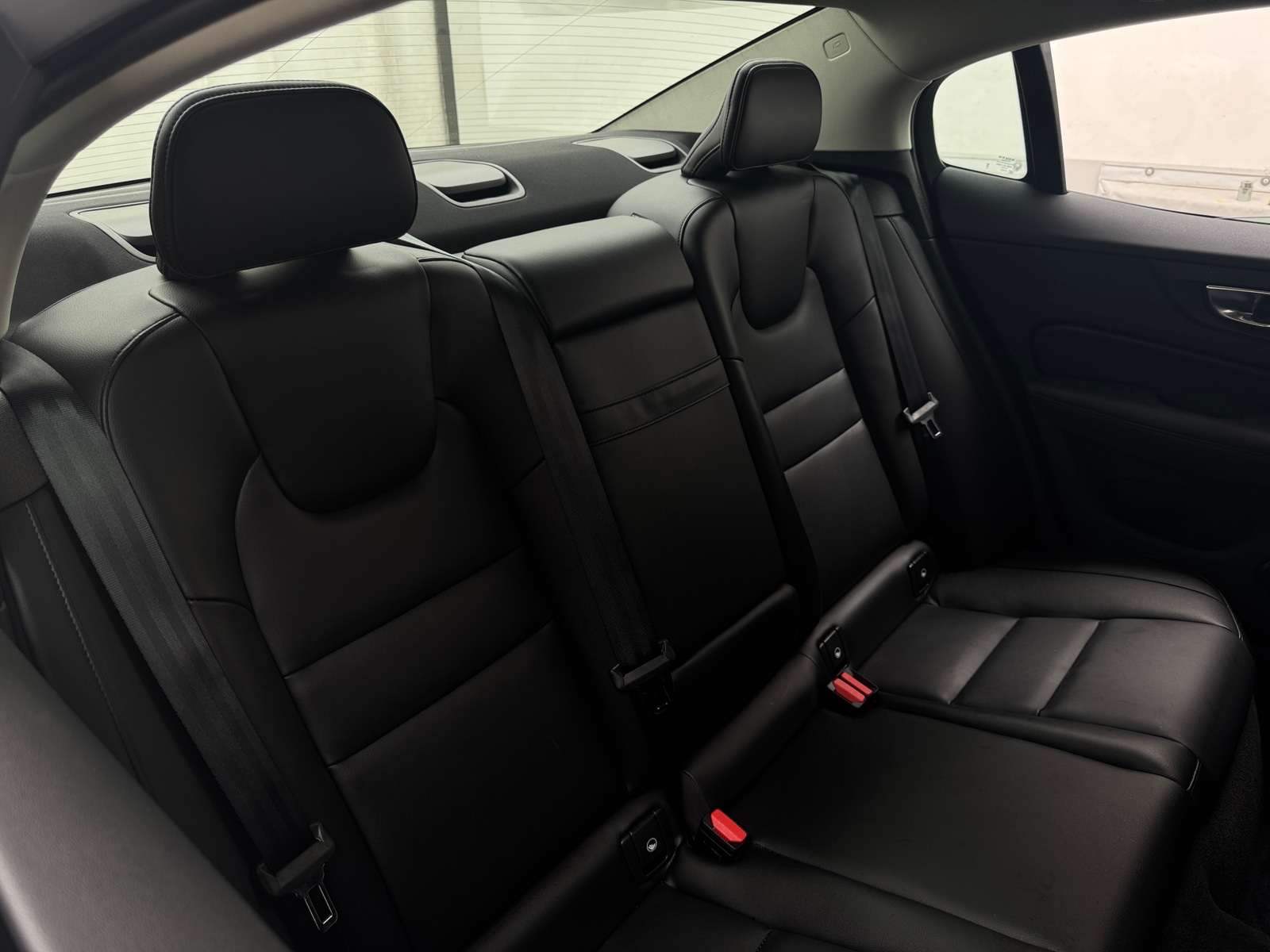 Thumbnail: 2025 Volvo S60 - 5