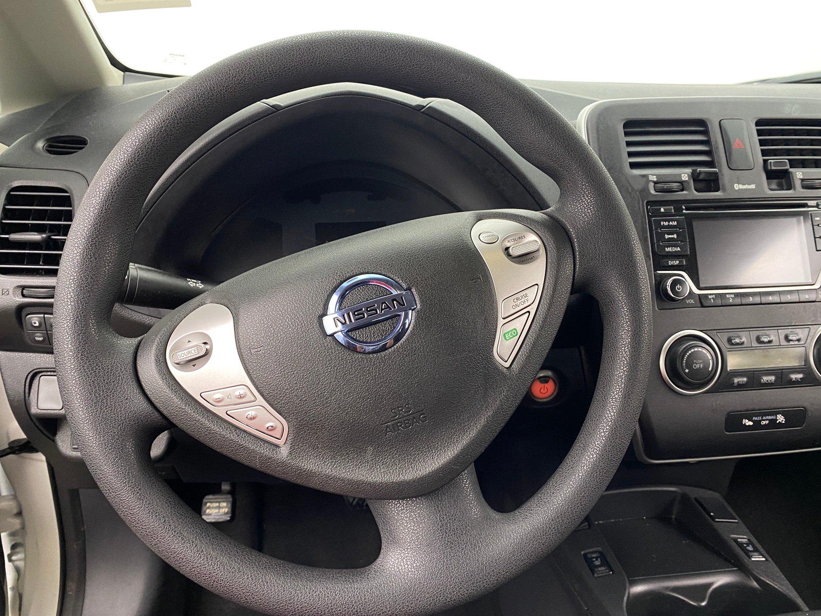 Thumbnail: 2016 Nissan Leaf - 5