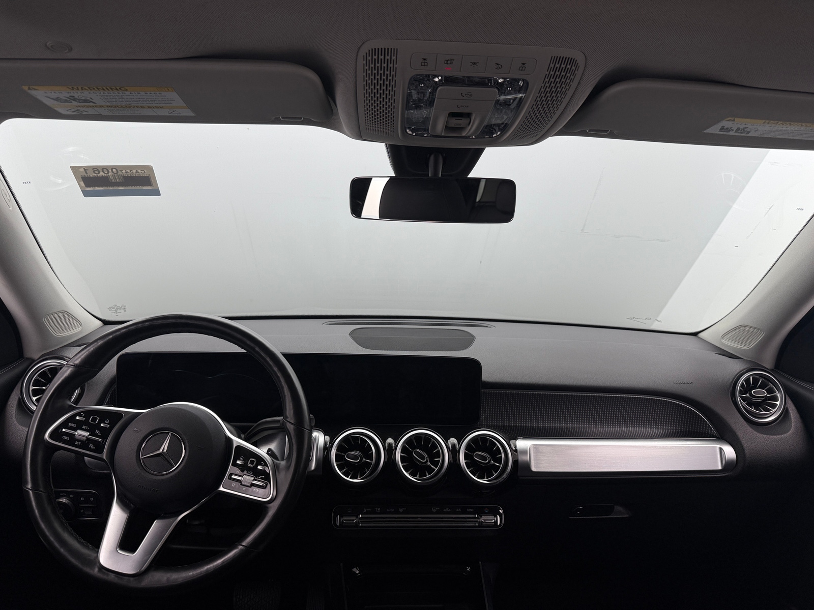 Thumbnail: 2022 Mercedes-Benz GLB - 2