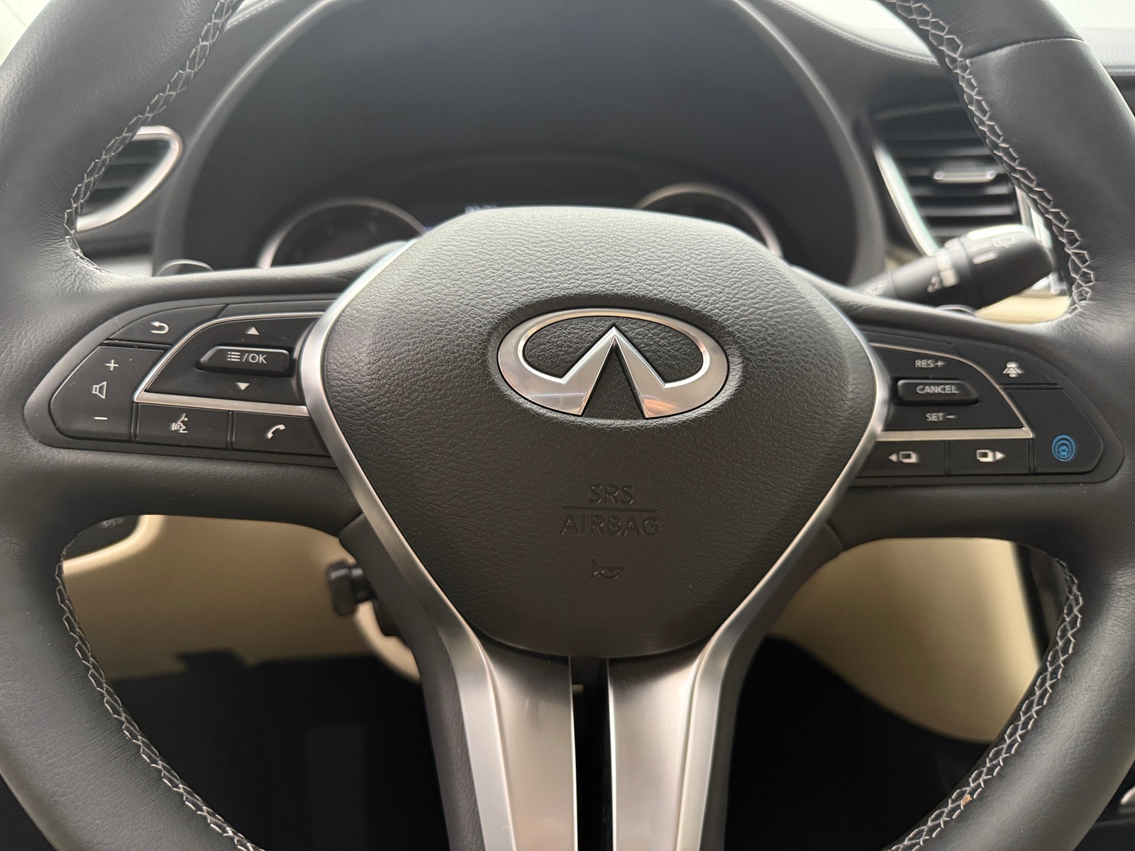 Thumbnail: 2022 INFINITI QX50 - 4