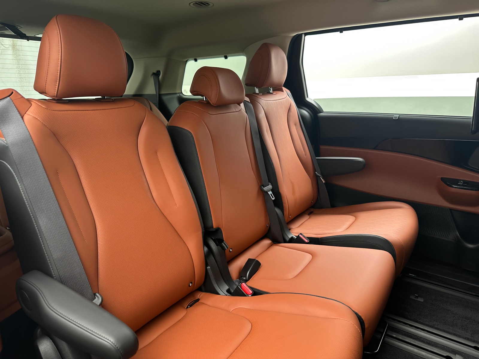 Thumbnail: 2024 Kia Carnival - 5