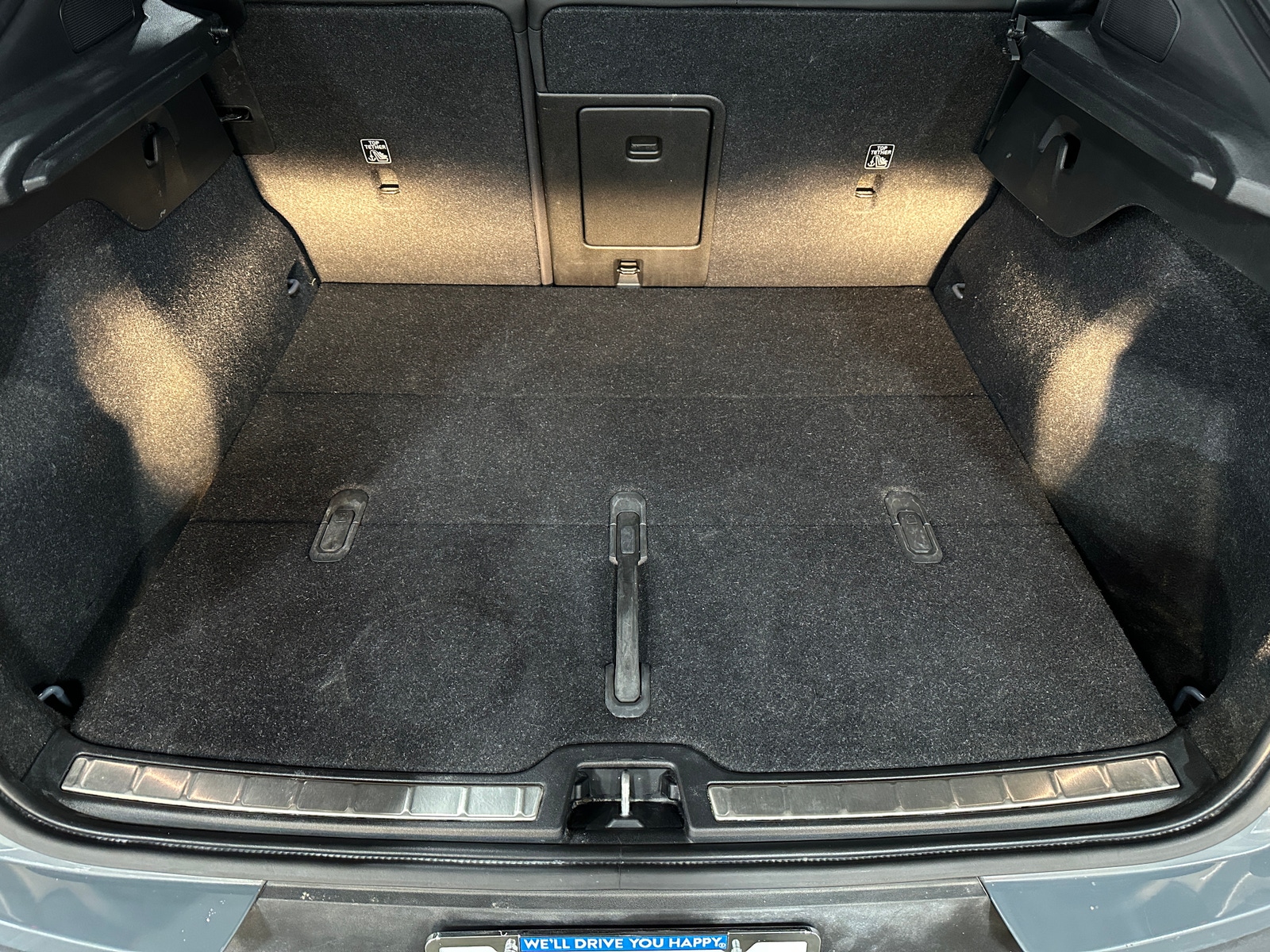 Thumbnail: 2022 Volvo C40 - 7
