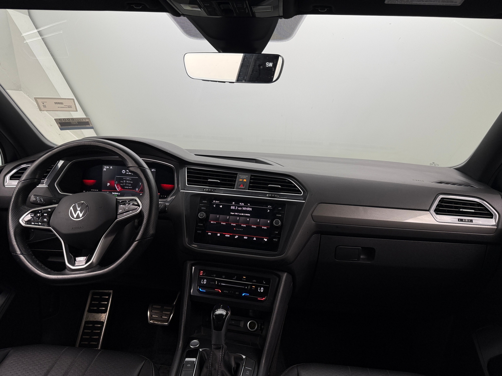 Thumbnail: 2022 Volkswagen Tiguan - 2