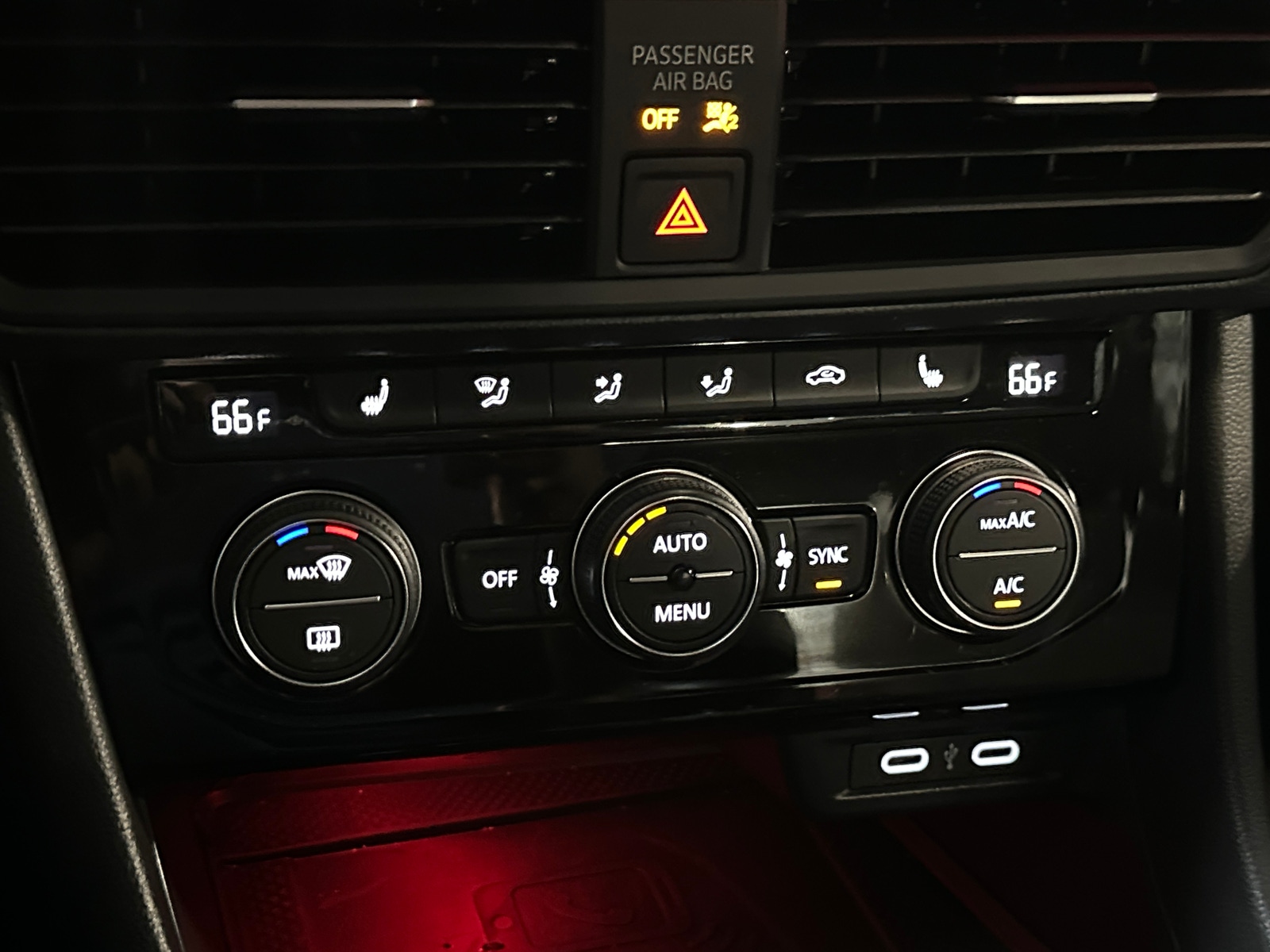 Thumbnail: 2024 Volkswagen Jetta - 4