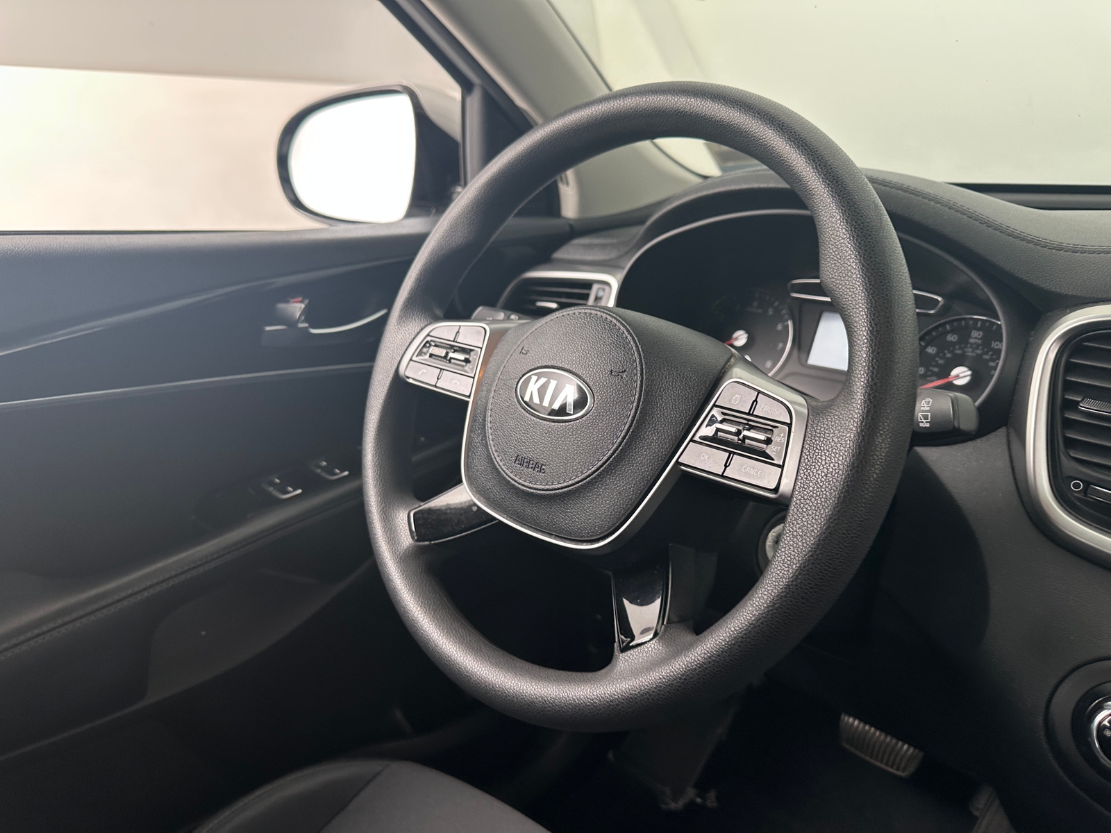 Thumbnail: 2019 Kia Sorento - 5
