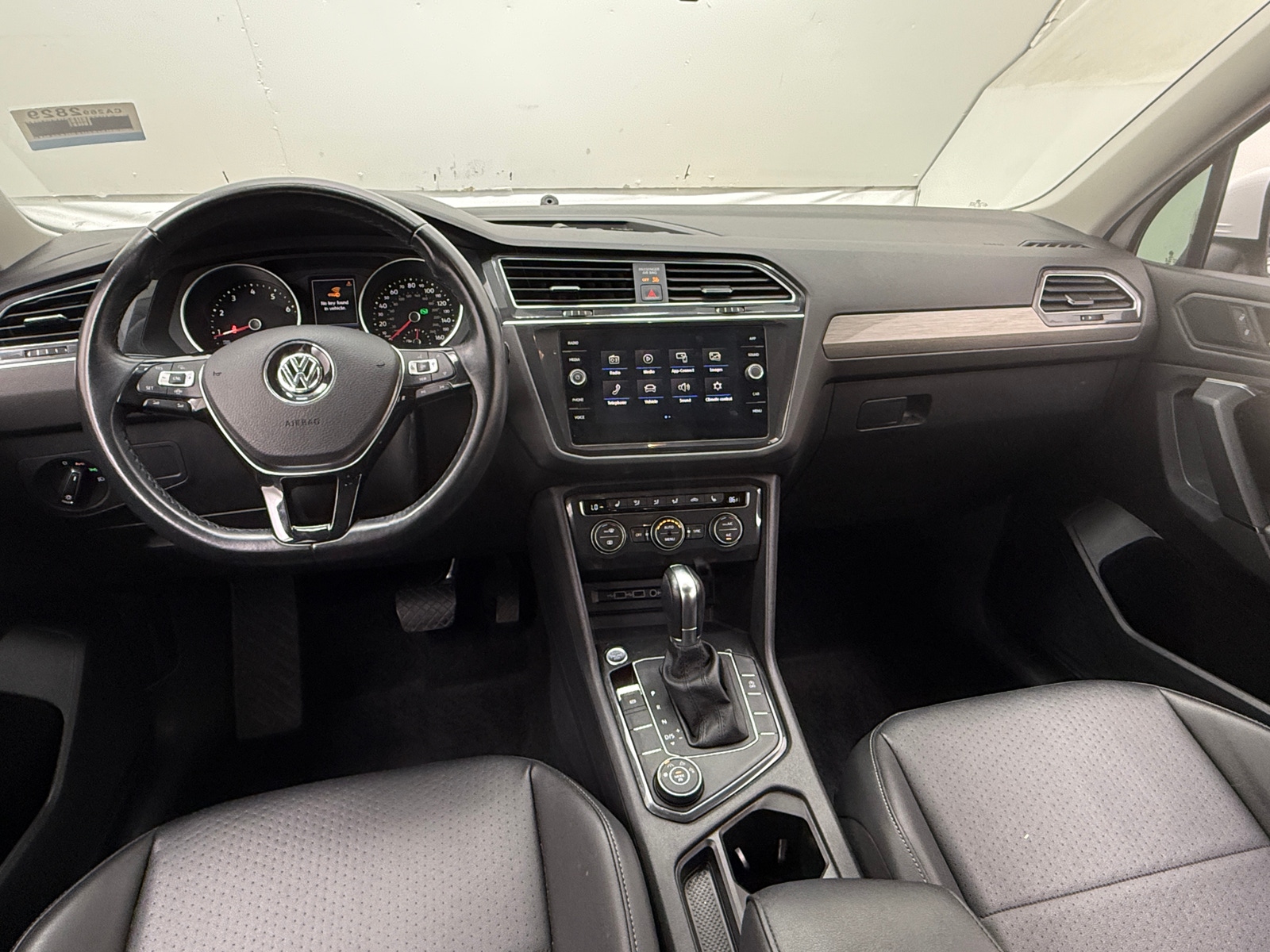 Thumbnail: 2019 Volkswagen Tiguan - 2