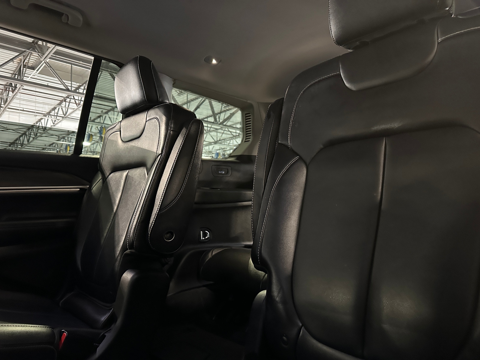 Thumbnail: 2022 Jeep Grand Cherokee L - 5