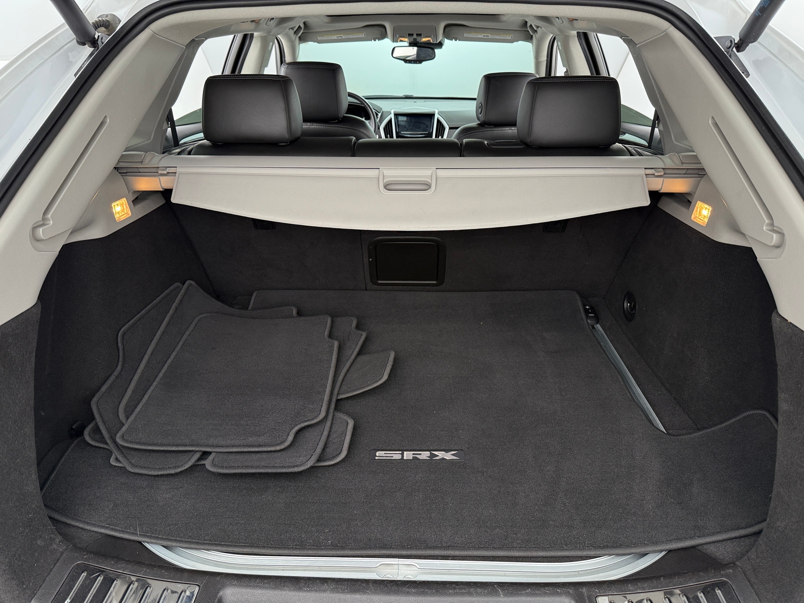Thumbnail: 2016 Cadillac SRX - 6
