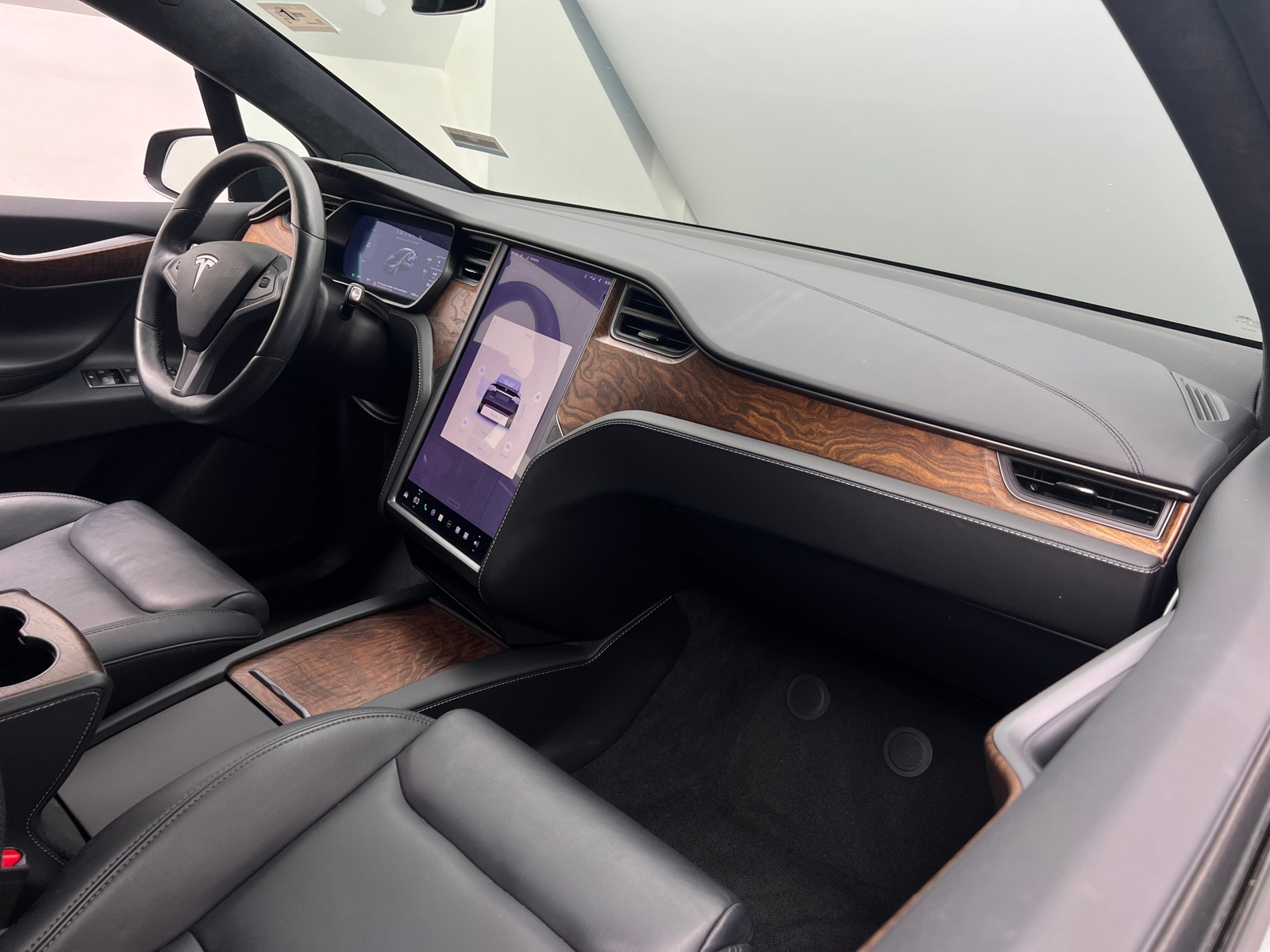 Thumbnail: 2020 Tesla Model X - 2