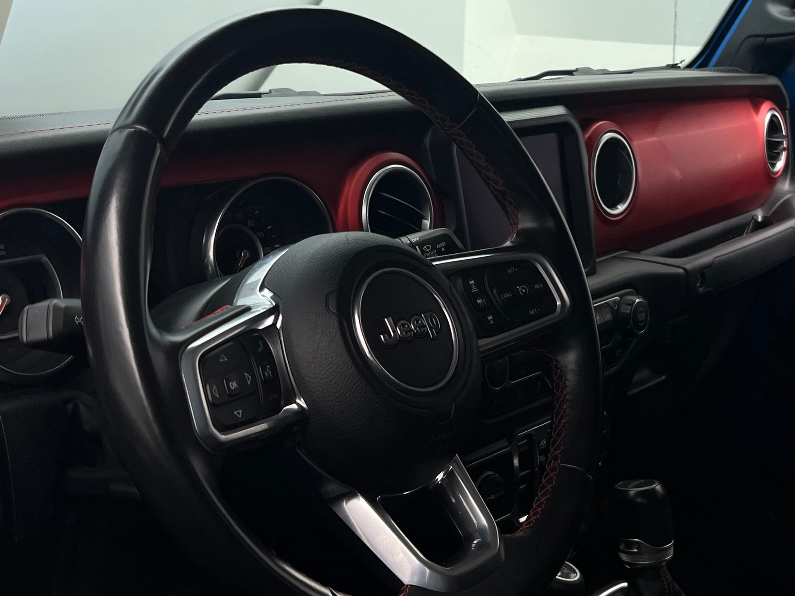 Thumbnail: 2020 Jeep Gladiator - 4