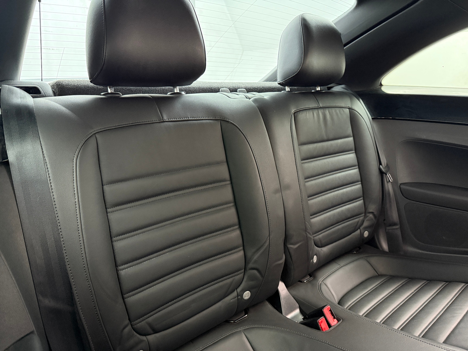 Thumbnail: 2013 Volkswagen Beetle - 6