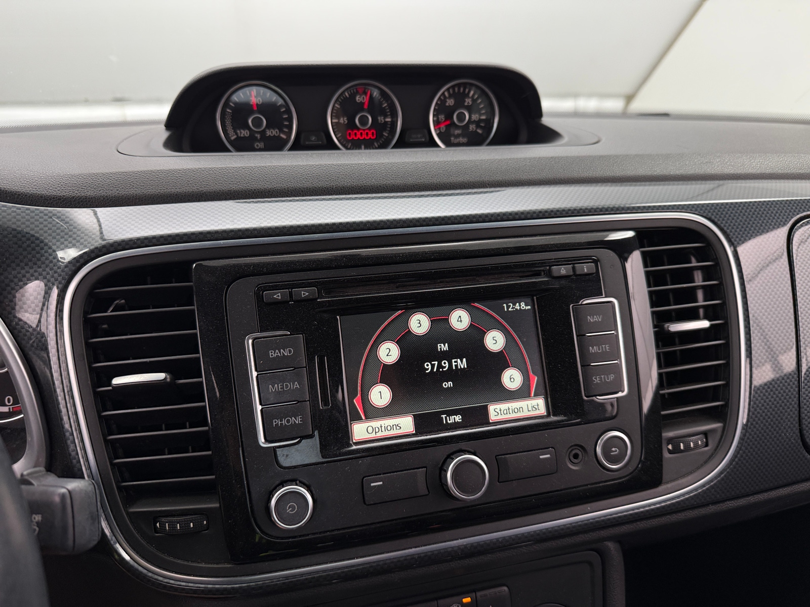 Thumbnail: 2013 Volkswagen Beetle - 4