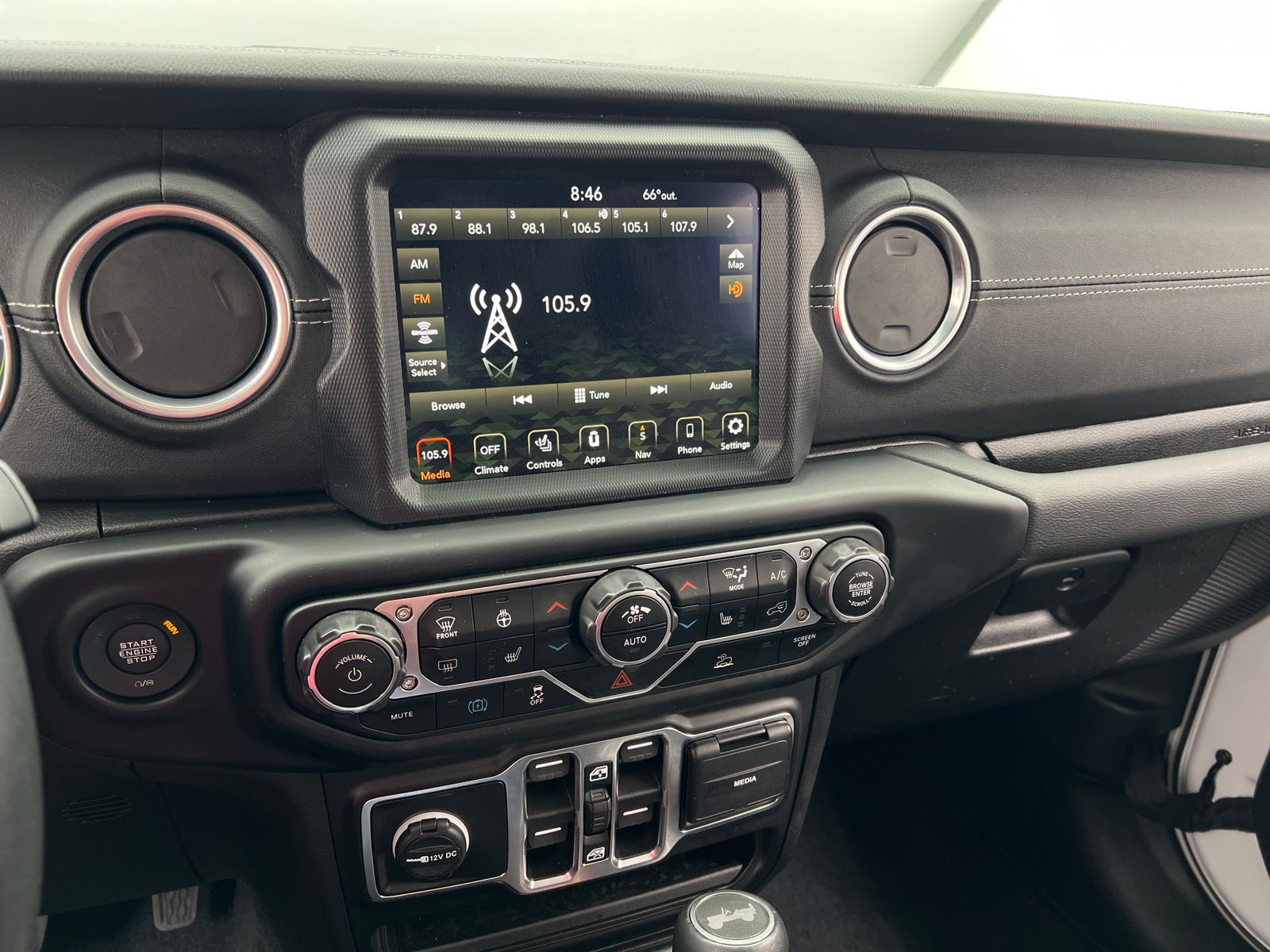 Thumbnail: 2022 Jeep Wrangler - 3