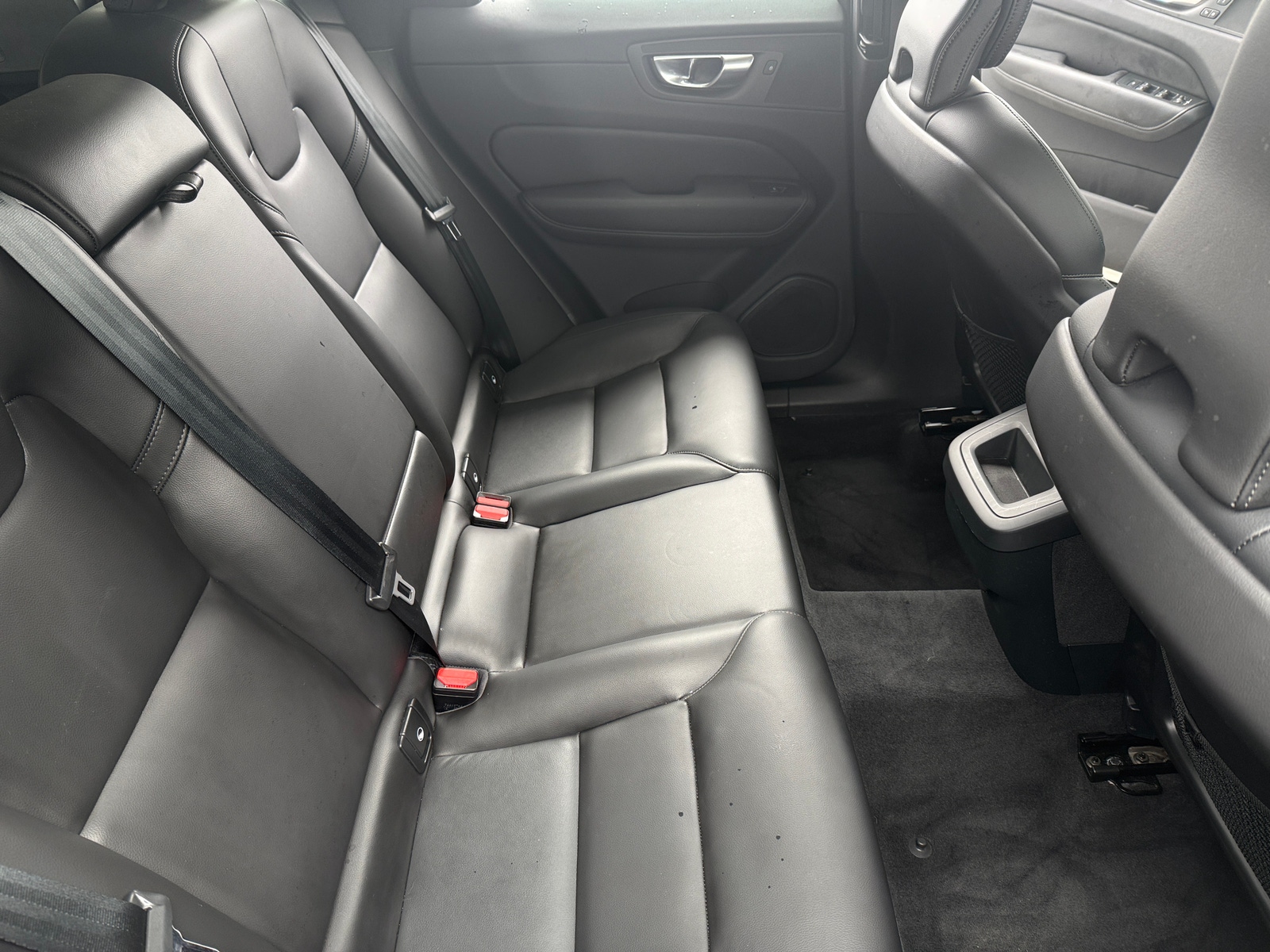 Thumbnail: 2025 Volvo XC60 - 5
