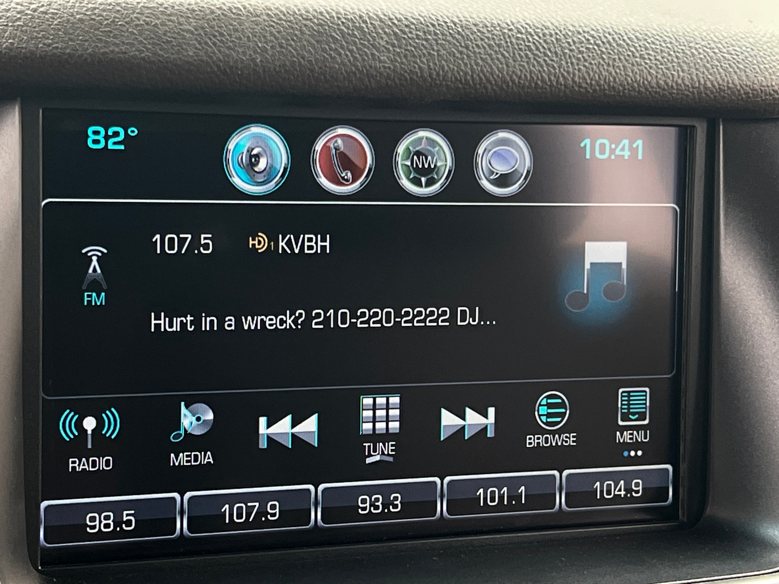 Thumbnail: 2019 Chevrolet Suburban - 3