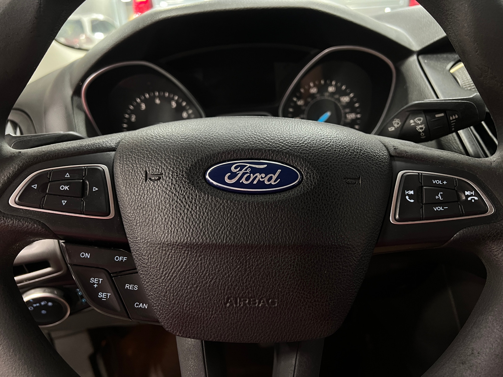 Thumbnail: 2015 Ford Focus - 5