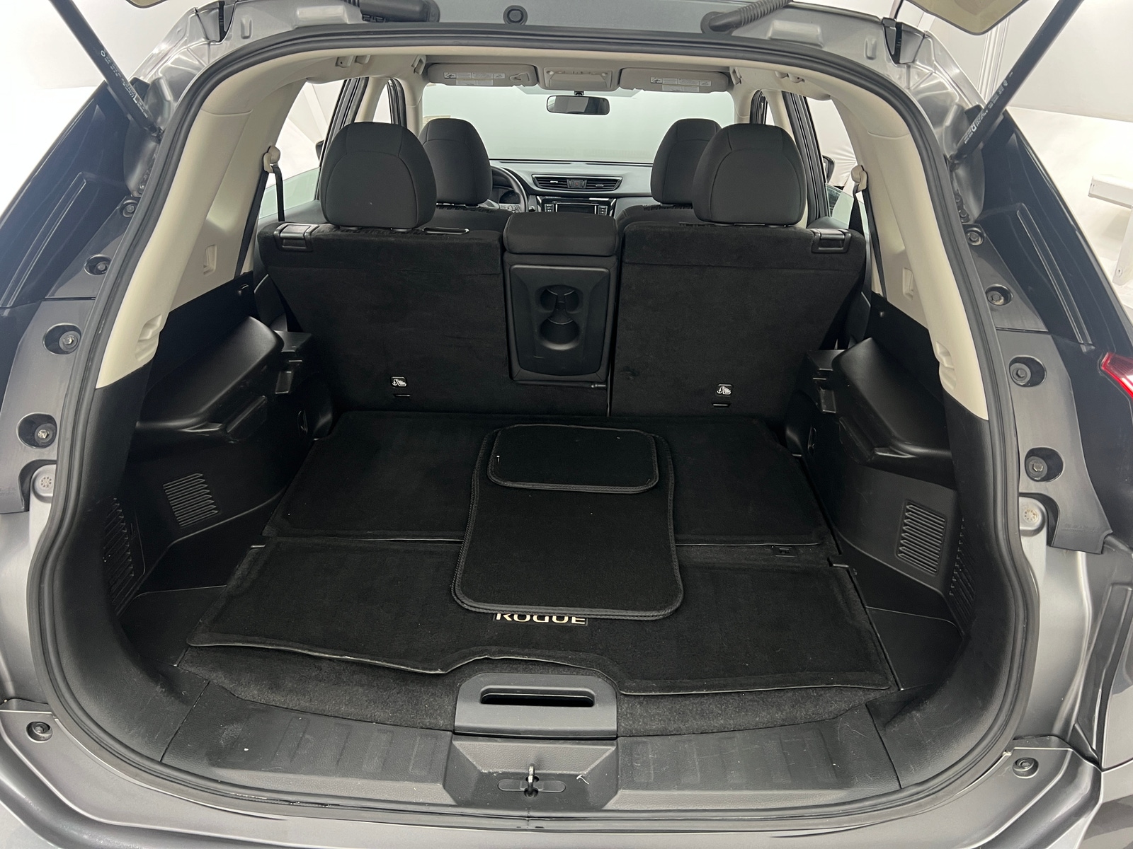Thumbnail: 2018 Nissan Rogue - 7