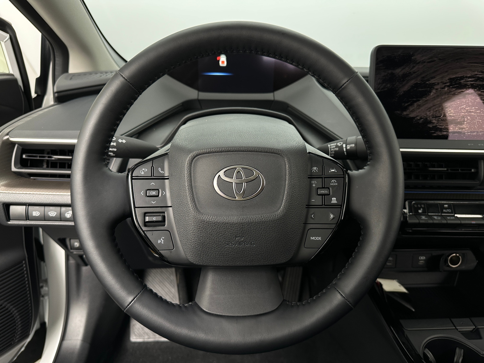 Thumbnail: 2025 Toyota Prius - 4