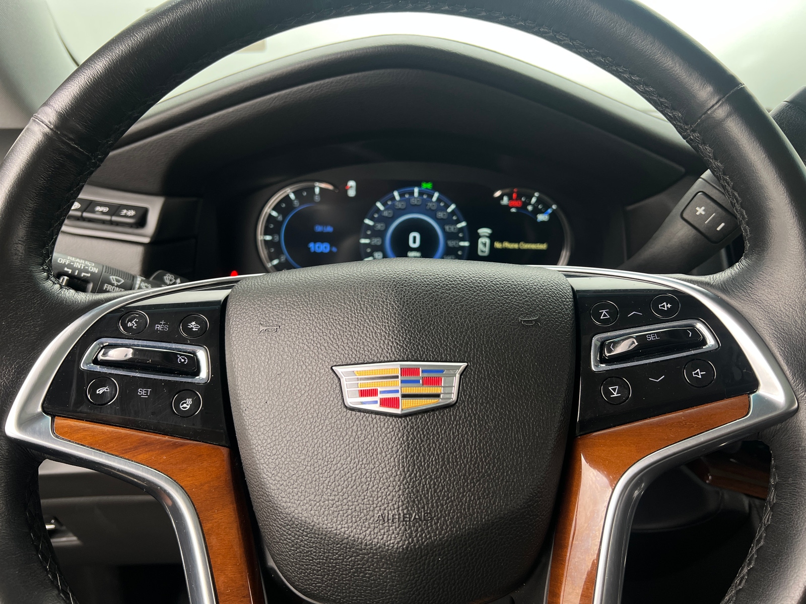 Thumbnail: 2016 Cadillac Escalade - 4