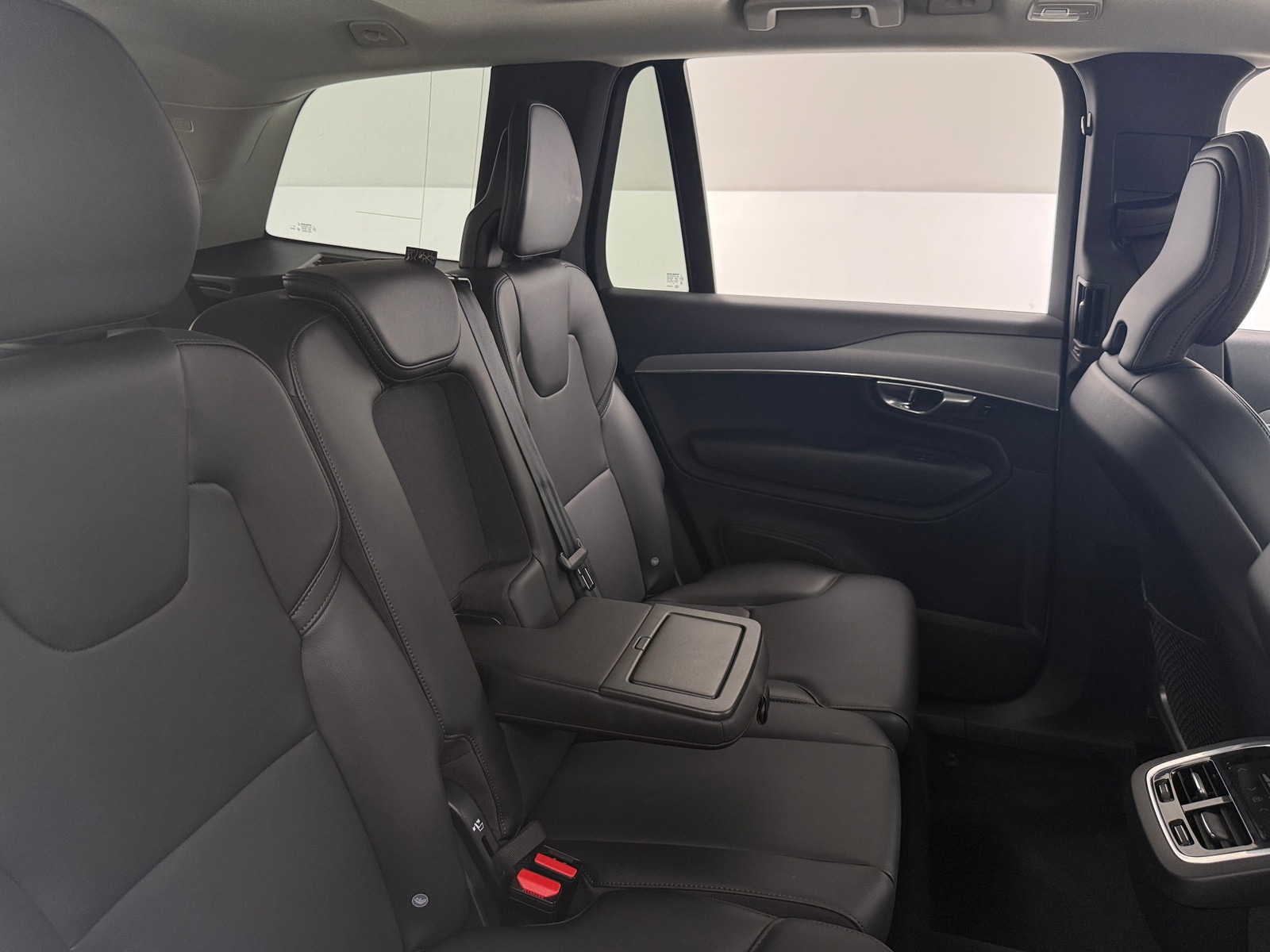 Thumbnail: 2025 Volvo XC90 - 5