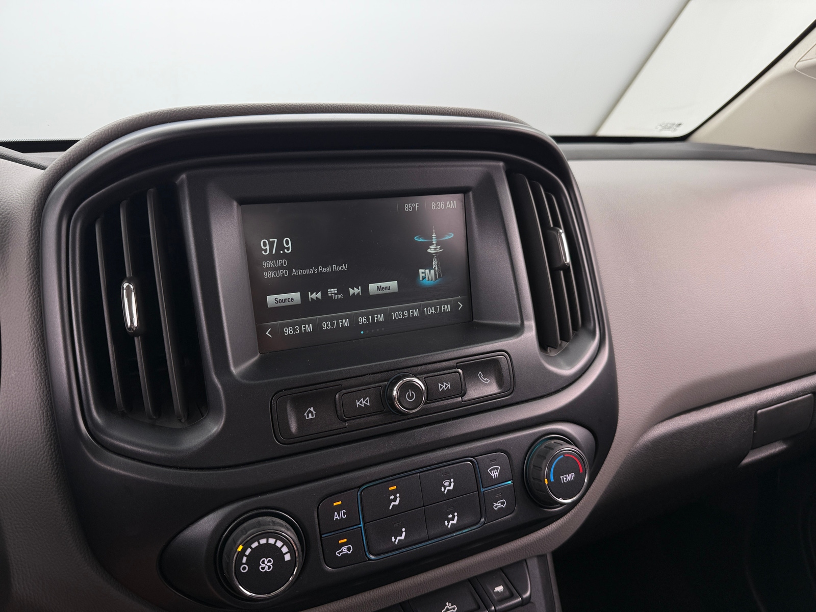 Thumbnail: 2017 Chevrolet Colorado - 4