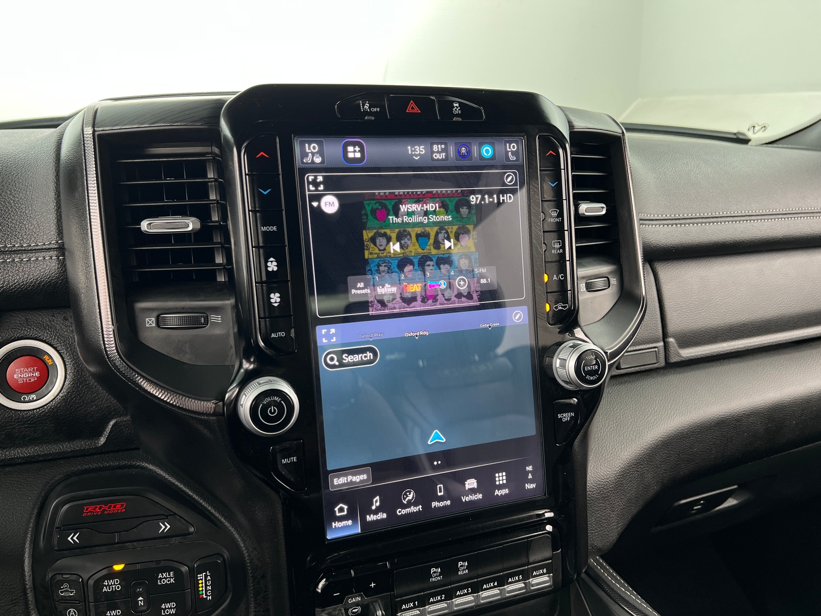 Thumbnail: 2025 RAM 1500 - 3