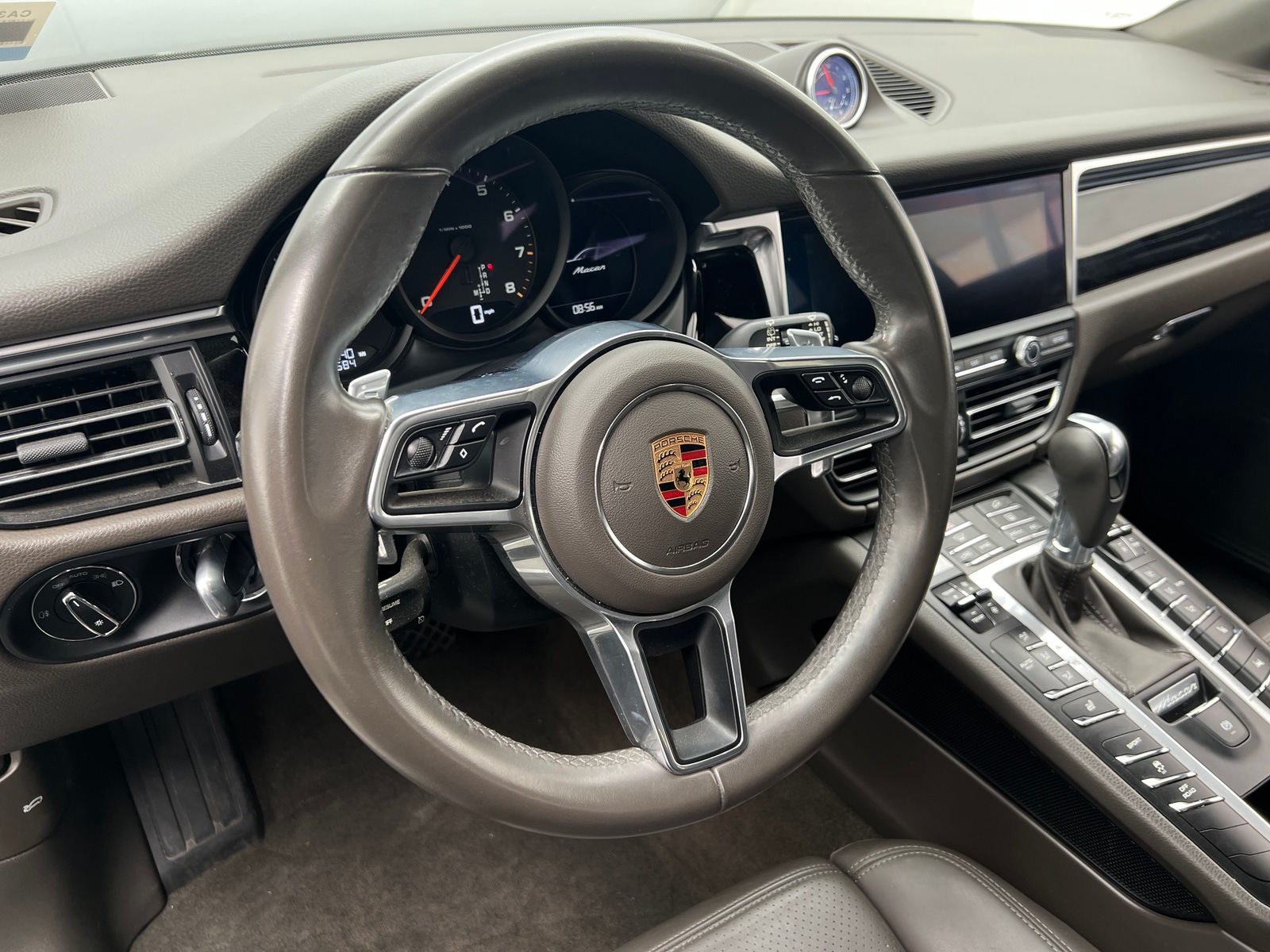 Thumbnail: 2020 Porsche Macan - 4