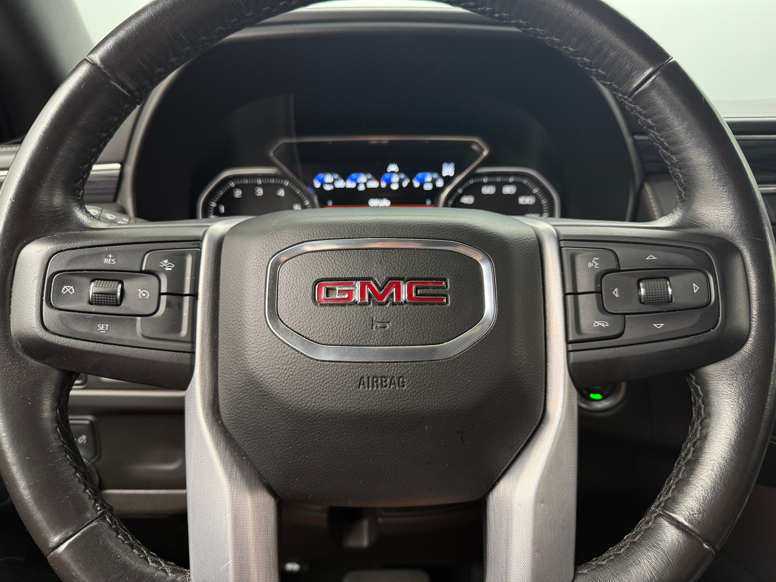 Thumbnail: 2021 GMC Yukon - 4
