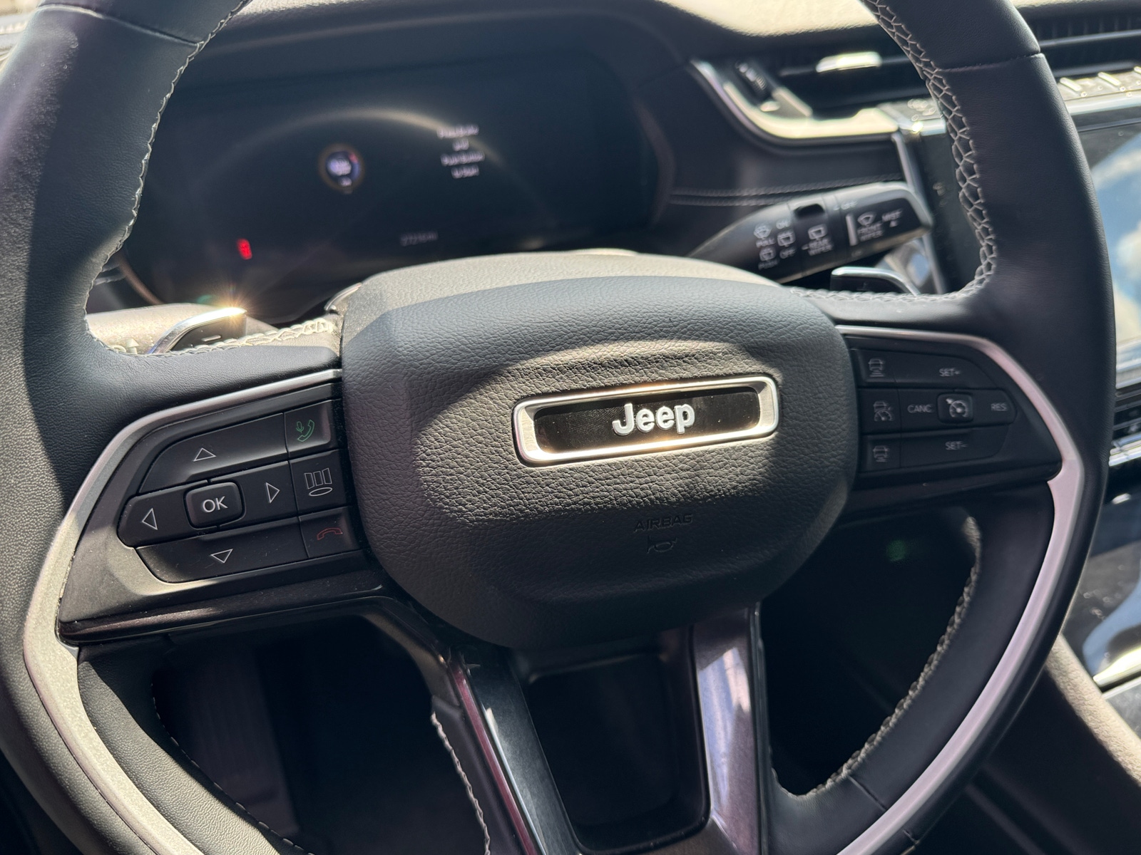 Thumbnail: 2022 Jeep Grand Cherokee - 5