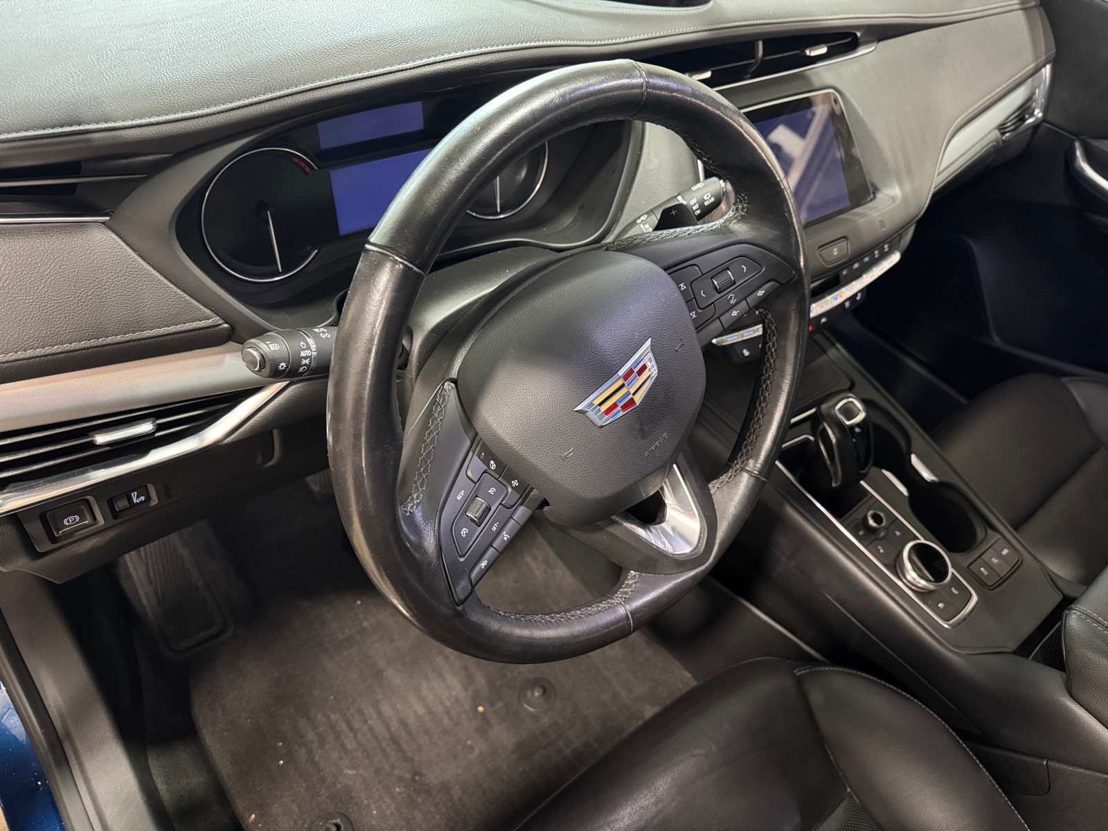 Thumbnail: 2019 Cadillac XT4 - 2