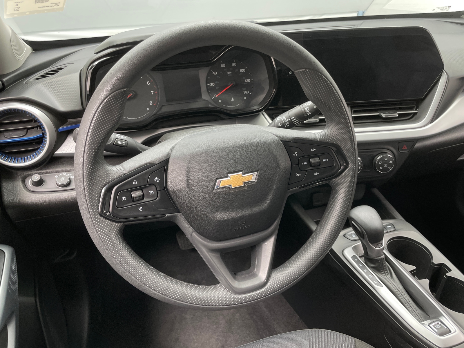 Thumbnail: 2025 Chevrolet Trax - 5
