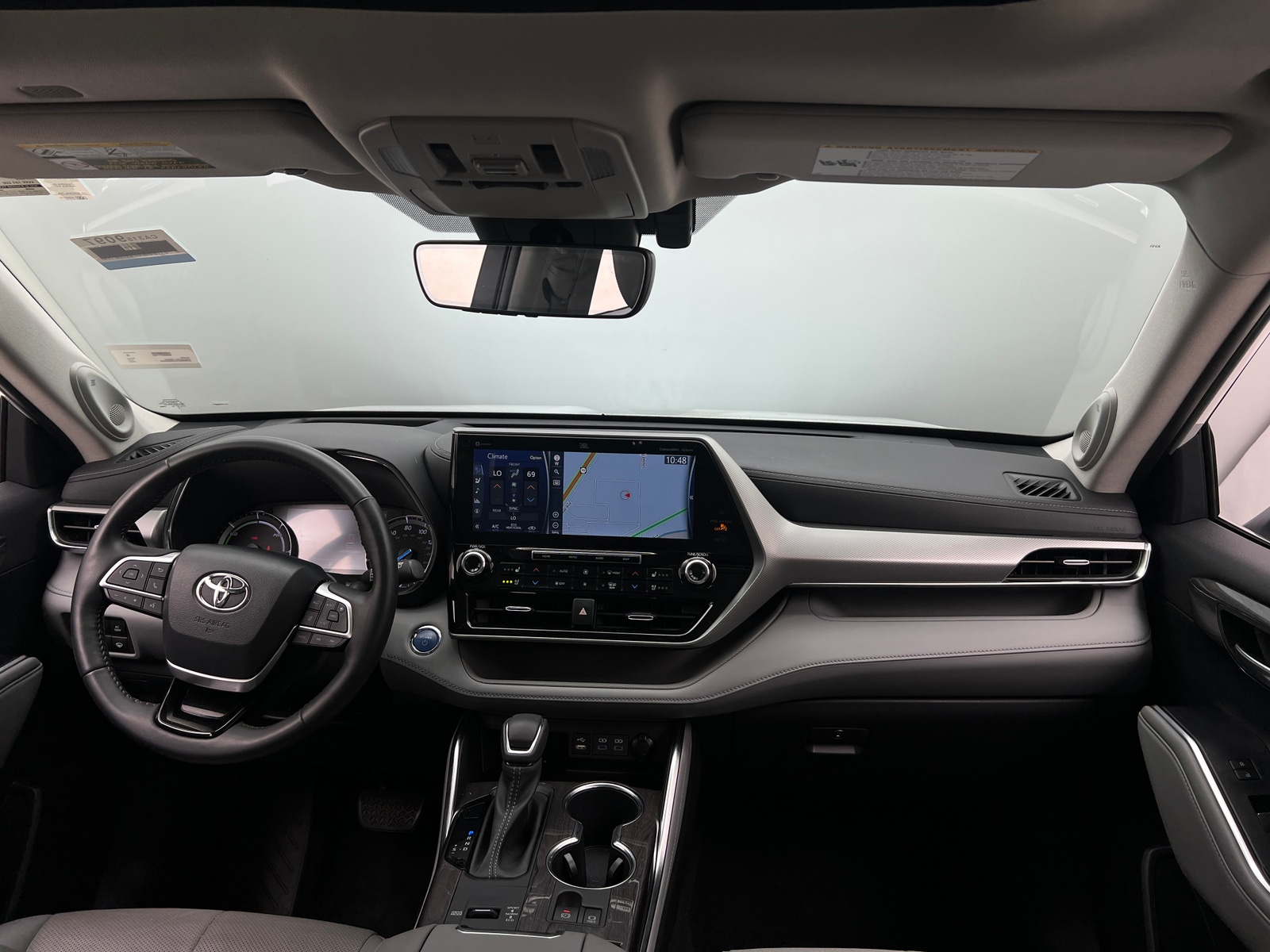 Thumbnail: 2022 Toyota Highlander - 2