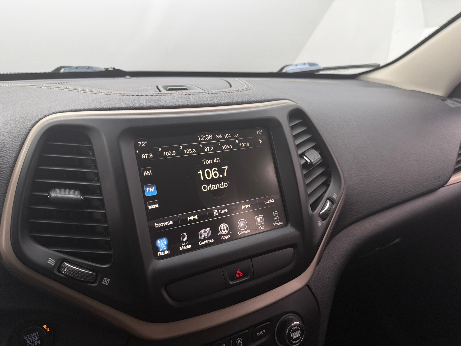 Thumbnail: 2015 Jeep Cherokee - 4